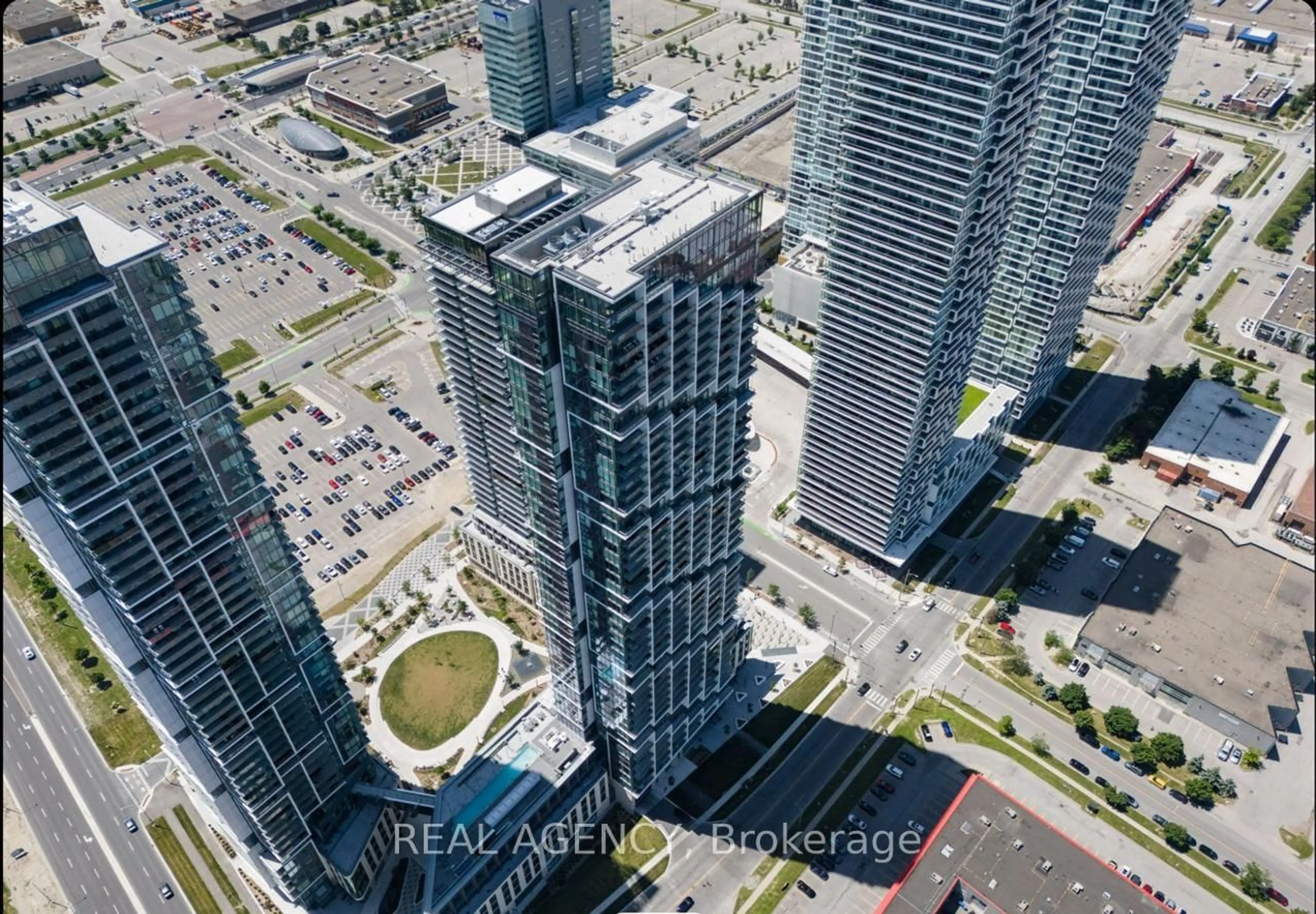 A pic from outside/outdoor area/front of a property/back of a property/a pic from drone, city buildings view from balcony for 1000 Portage Pkwy #3008, Vaughan Ontario L4K 0L1