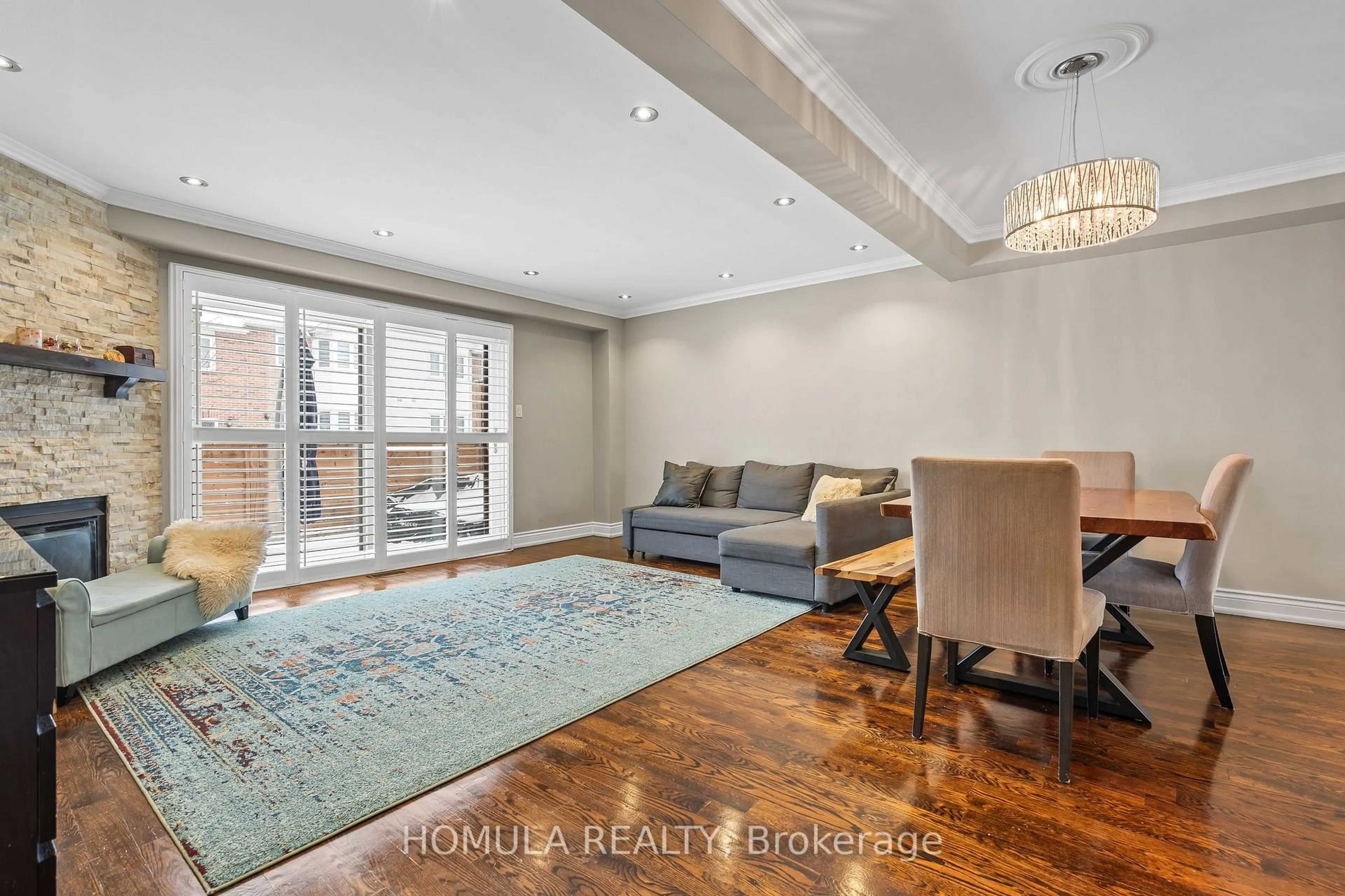 Living room with furniture, unknown for 211 Woodbridge Ave #5, Vaughan Ontario L4L 2T1