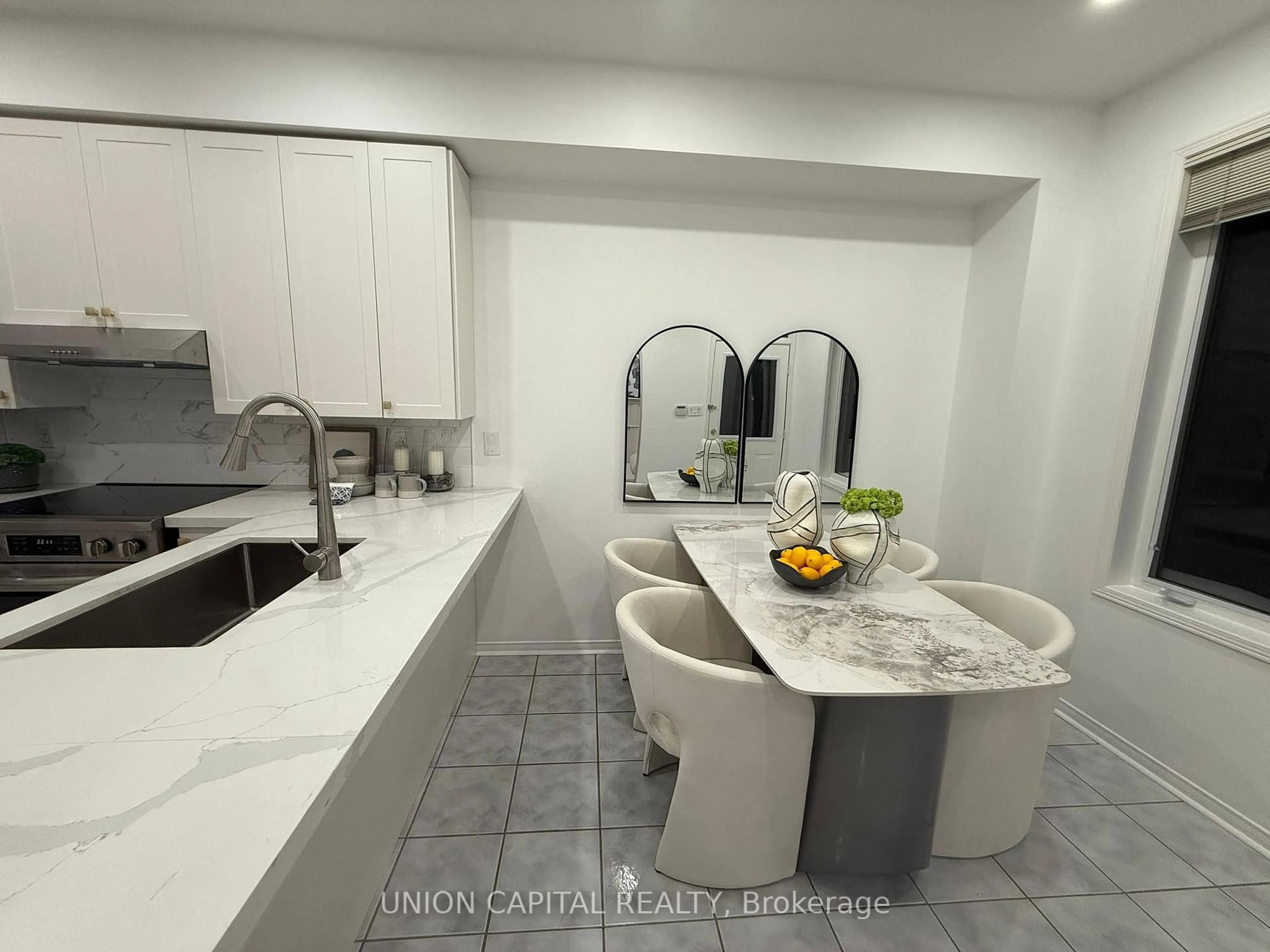 Unknown for 29 Queen's Plate Dr, Markham Ontario L6C 2A9