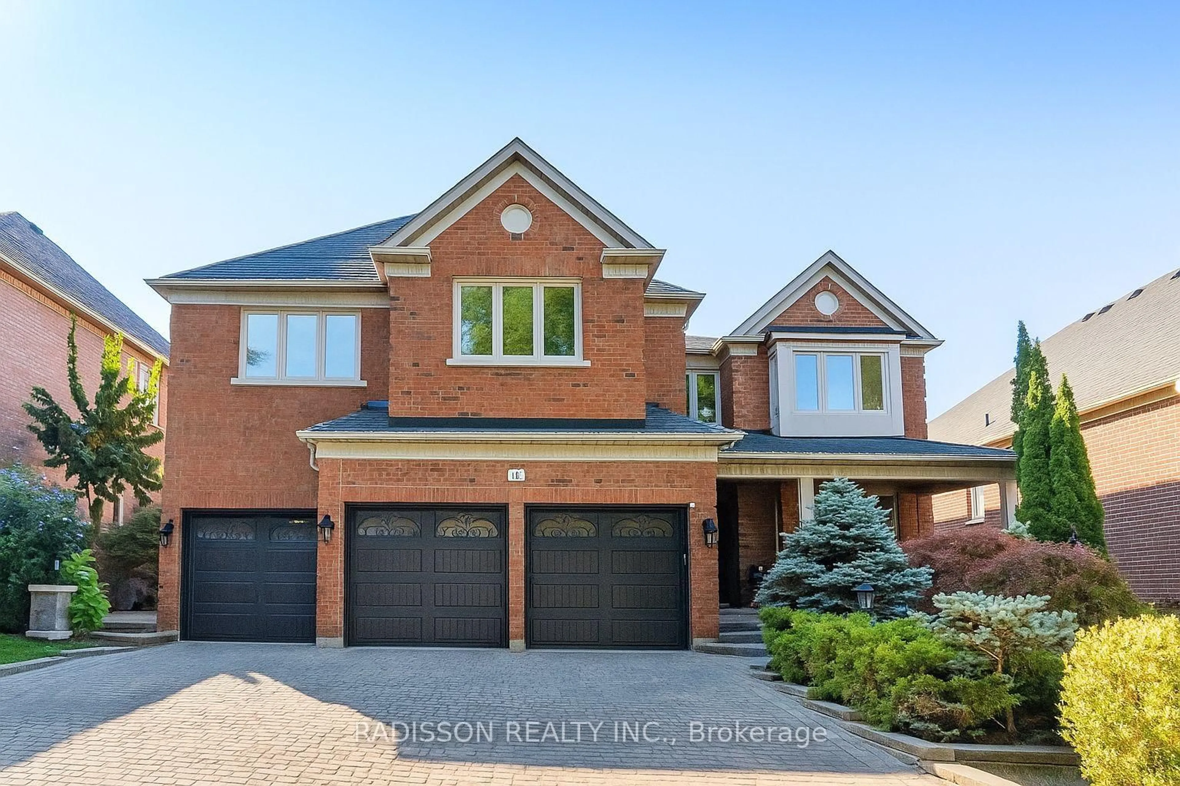 Home with brick exterior material, street for 956 Portminster Crt, Newmarket Ontario L3X 1L8