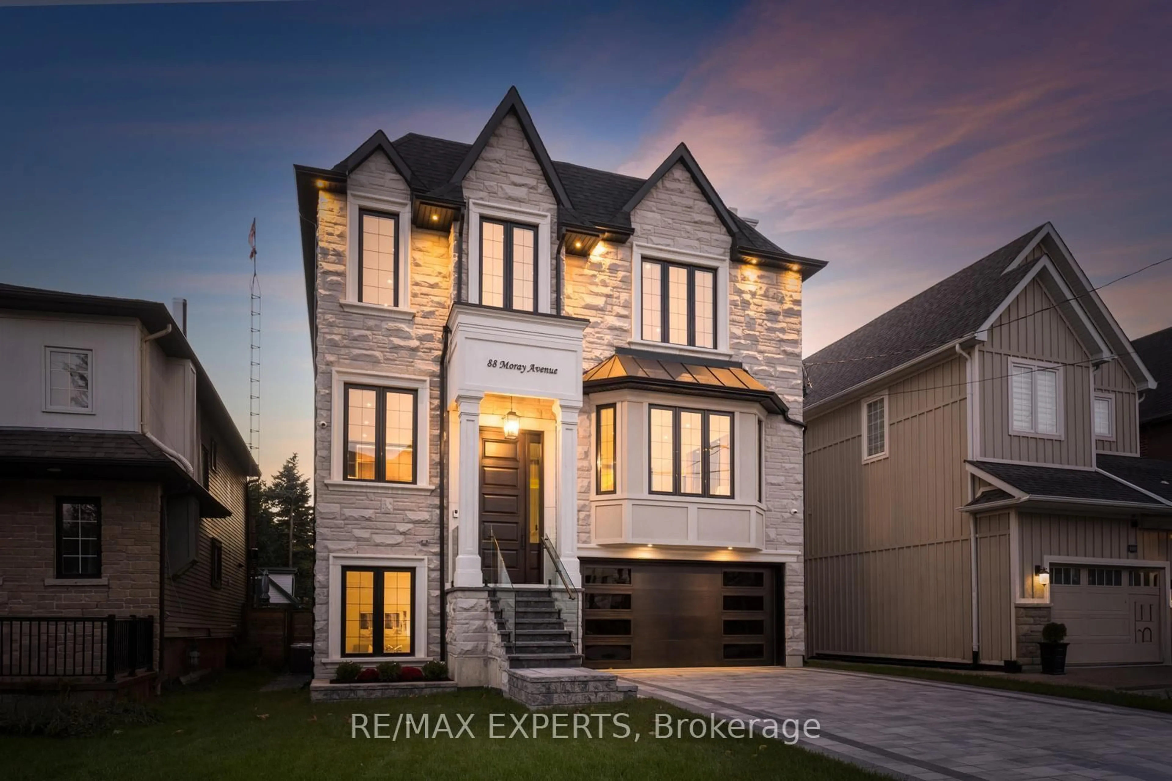 Home with brick exterior material, street for 88 Moray Ave, Richmond Hill Ontario L4E 3E2