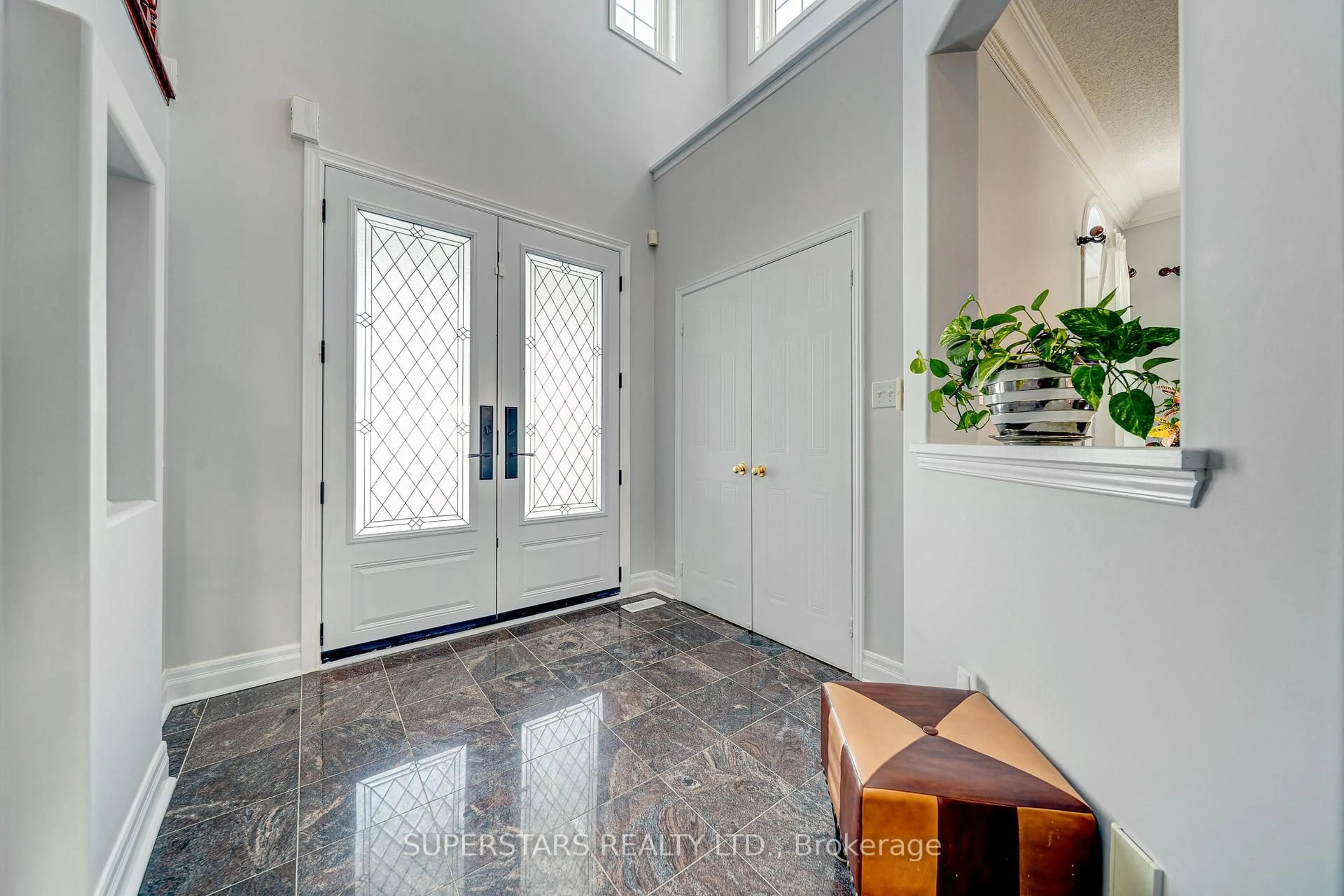 Indoor entryway for 79 Worthing Ave, Markham Ontario L3S 3Y2