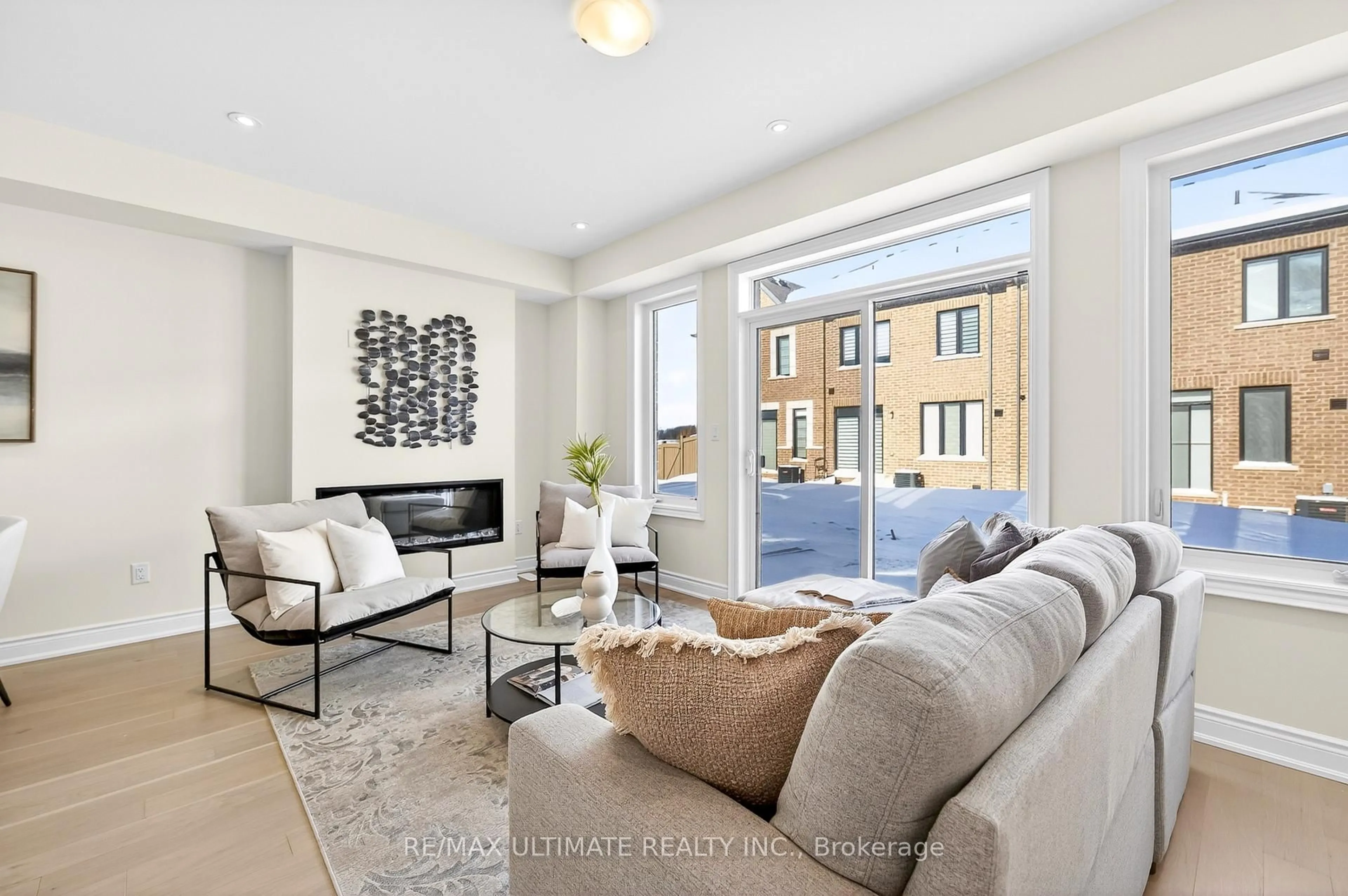 Living room with furniture, unknown for 12 Singhampton Rd, Vaughan Ontario L4H 5J6