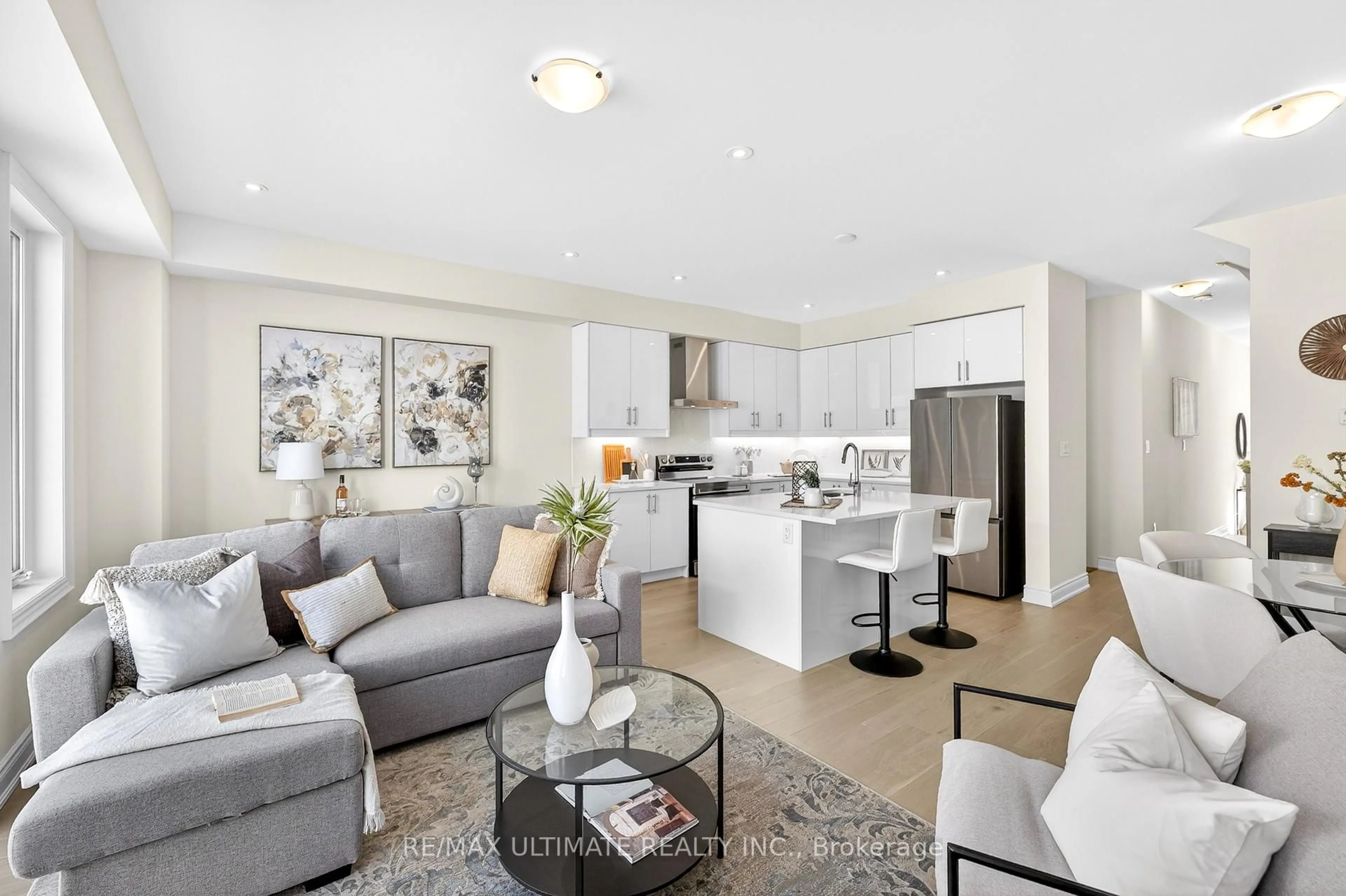 Living room with furniture, unknown for 12 Singhampton Rd, Vaughan Ontario L4H 5J6