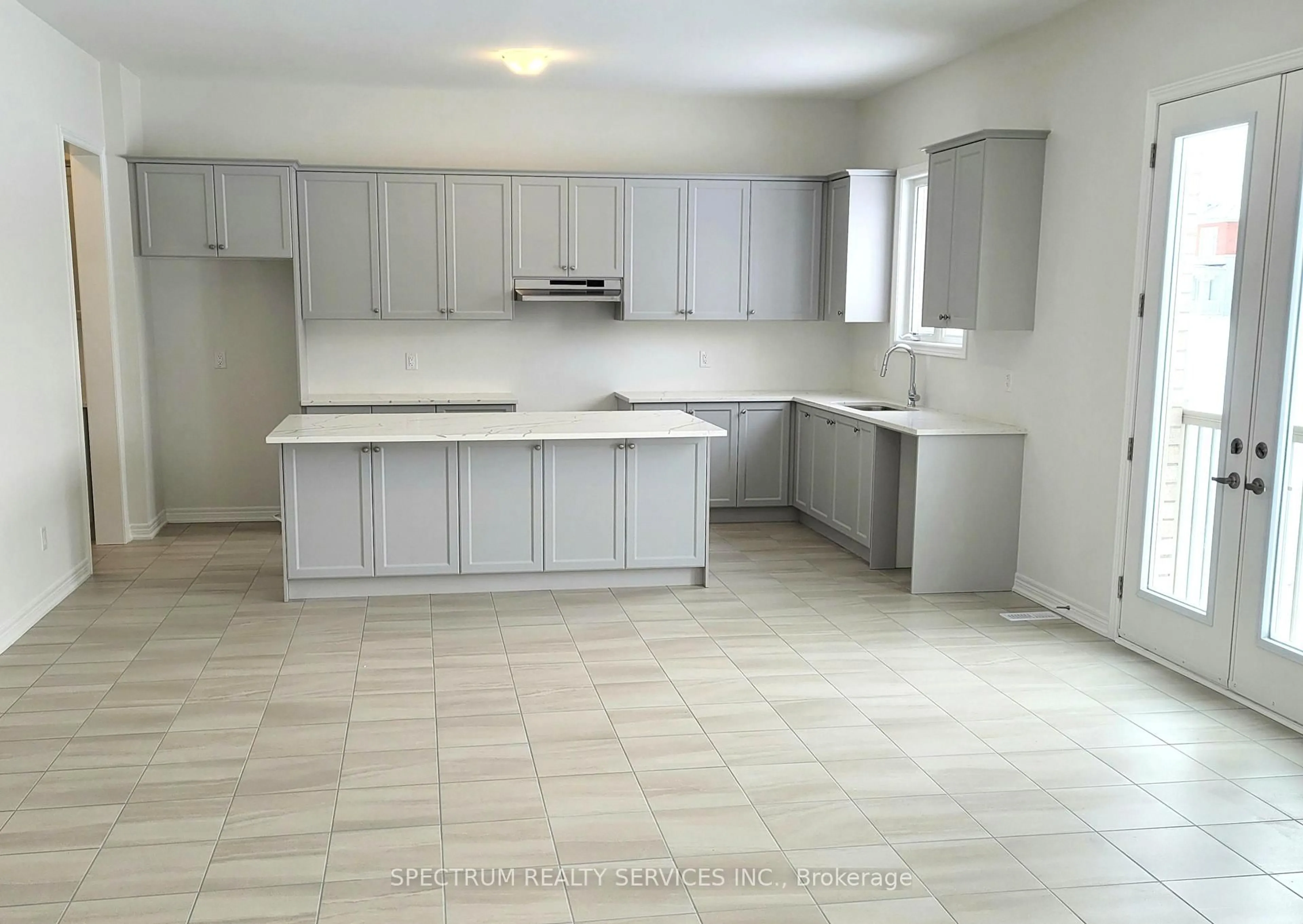 Open concept kitchen, ceramic/tile floor for 9 Cecil Saunders Dr, Georgina Ontario L4P 0T3