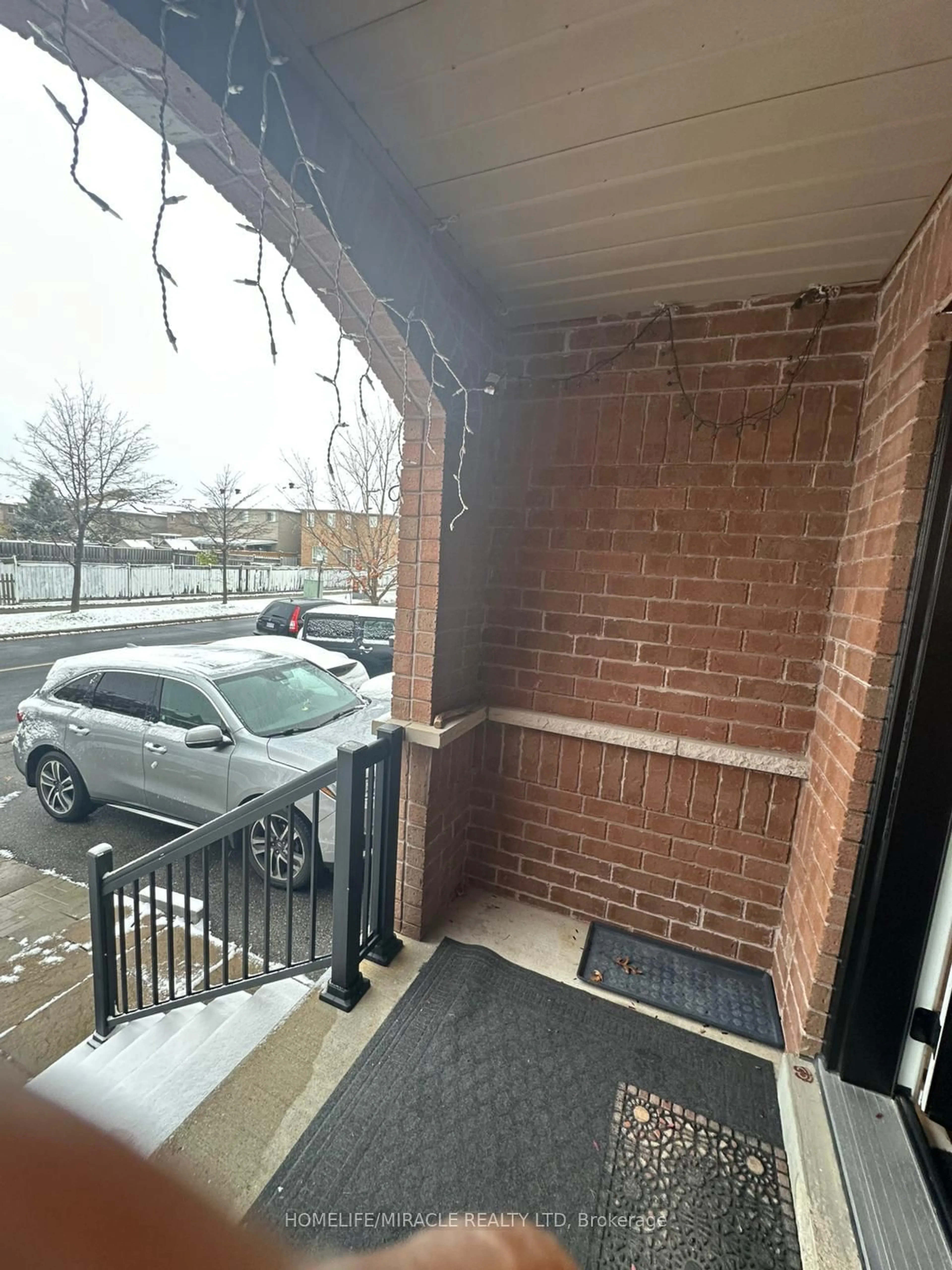 Balcony in the apartment, city buildings view from balcony for 587 Caboto Tr, Markham Ontario L3R 5S1