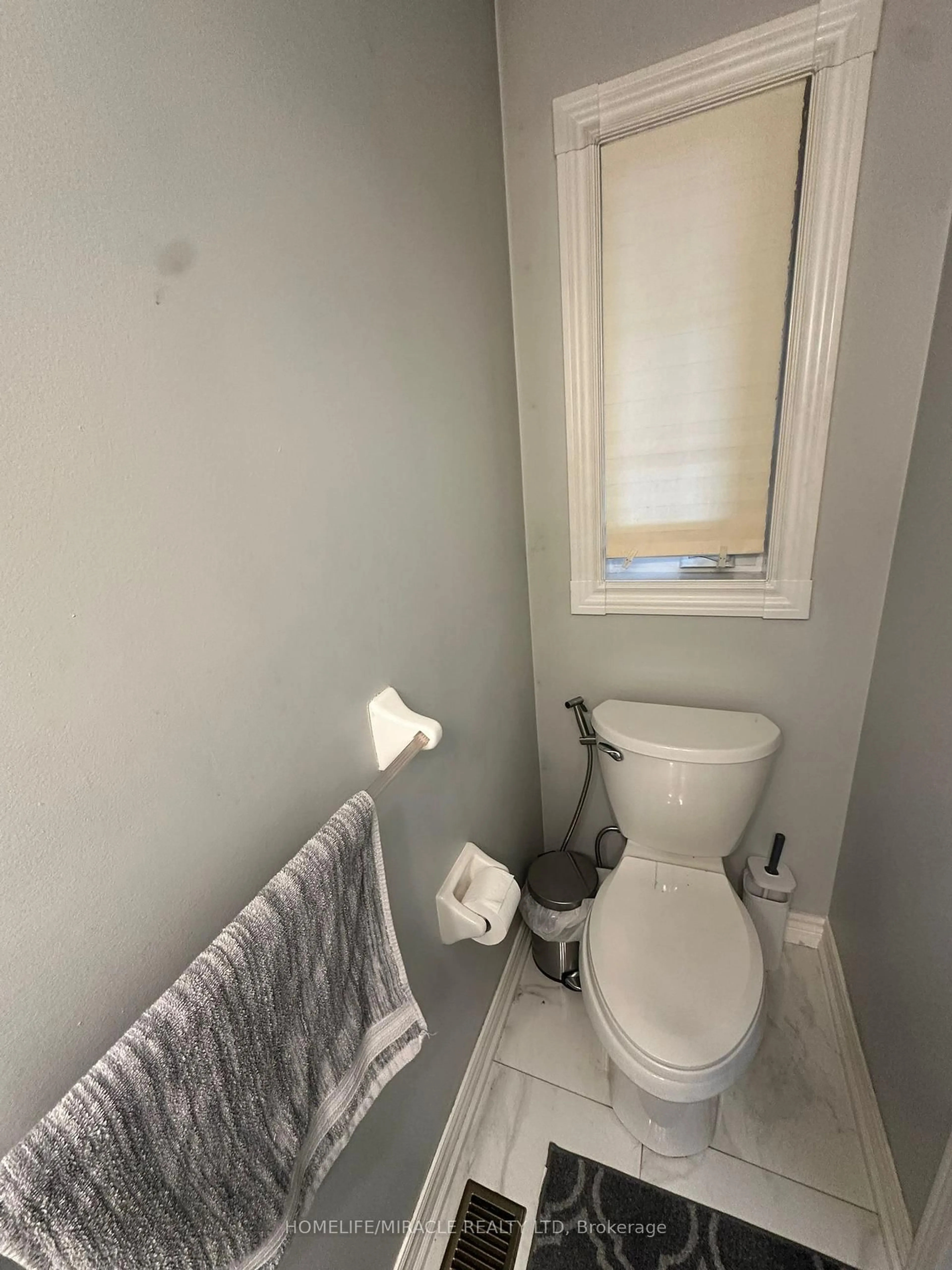 A pic of a room for 587 Caboto Tr, Markham Ontario L3R 5S1