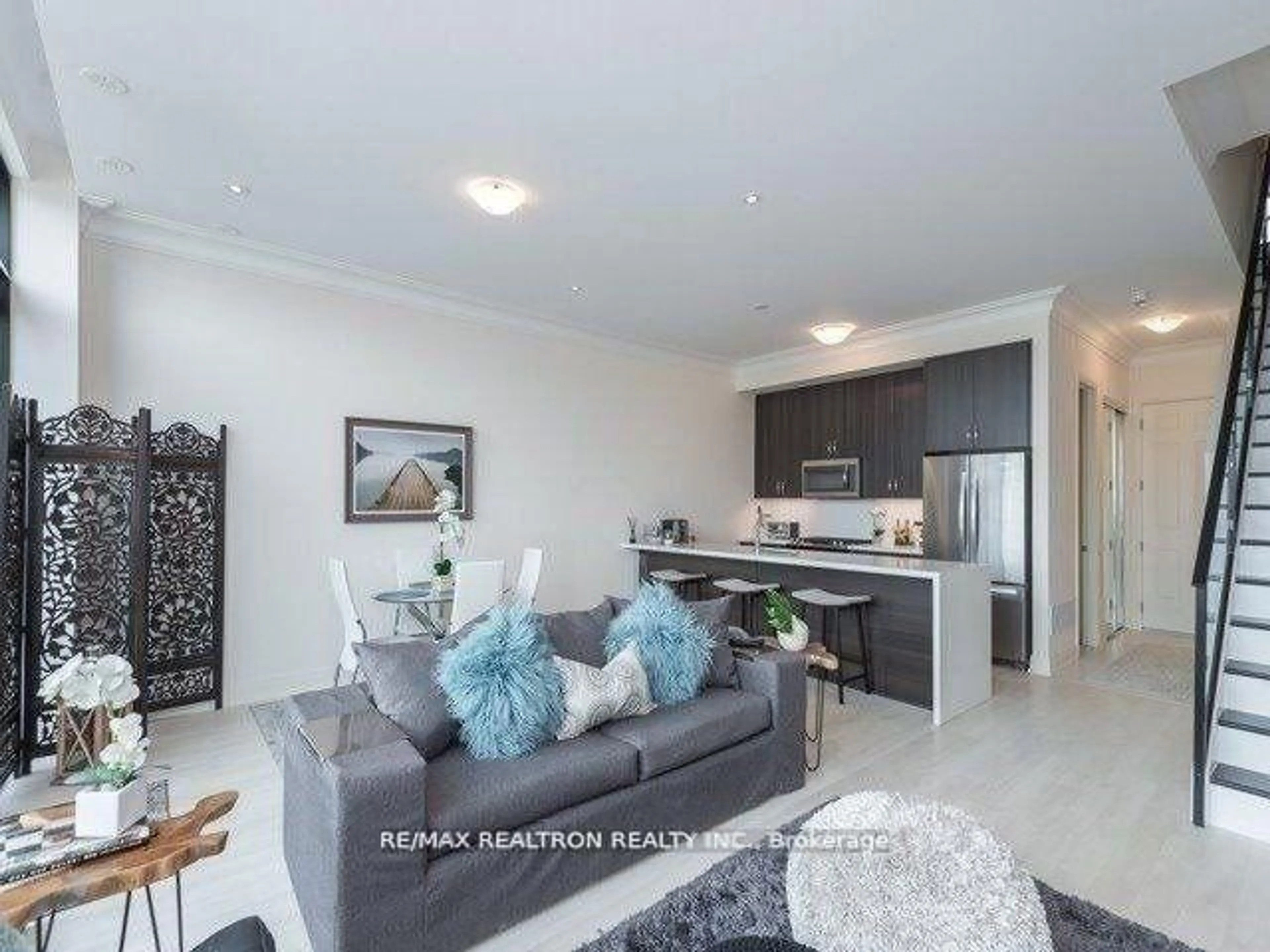 Living room with furniture, unknown for 3647 Riva Ave, Innisfil Ontario L9S 3M3