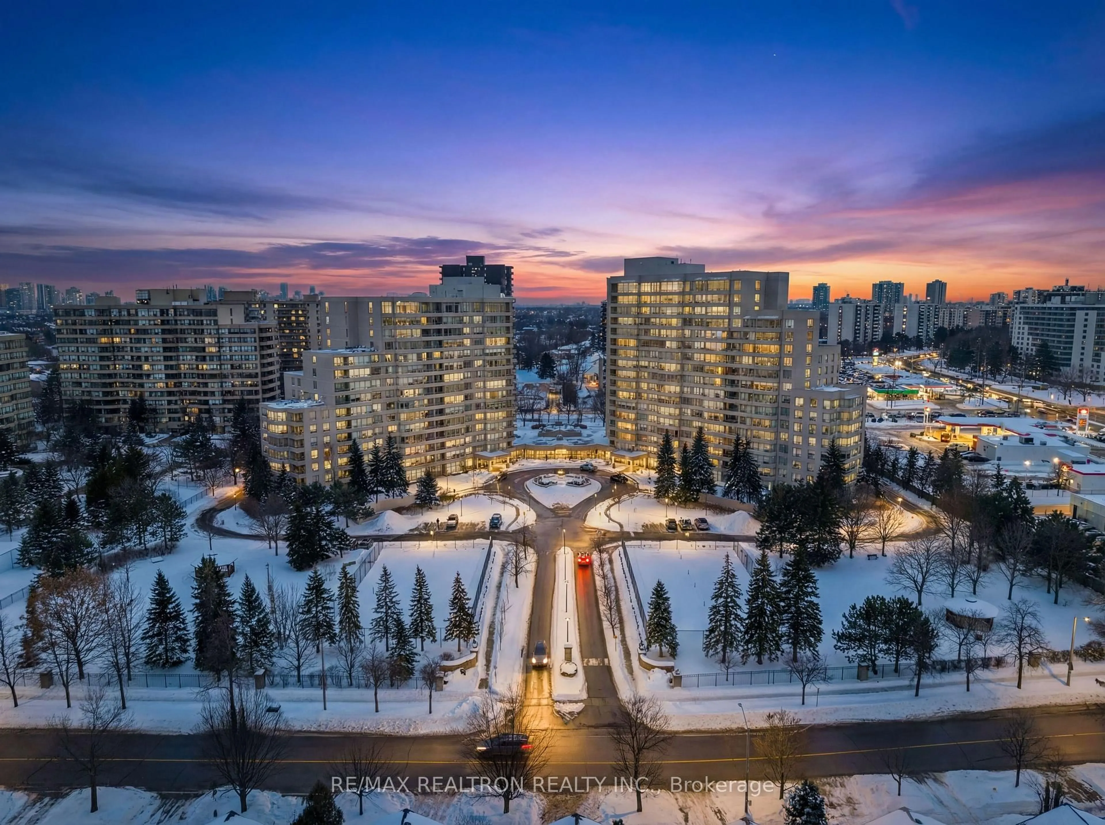 Unknown for 7 Townsgate Dr #1112, Vaughan Ontario L4J 7Z9