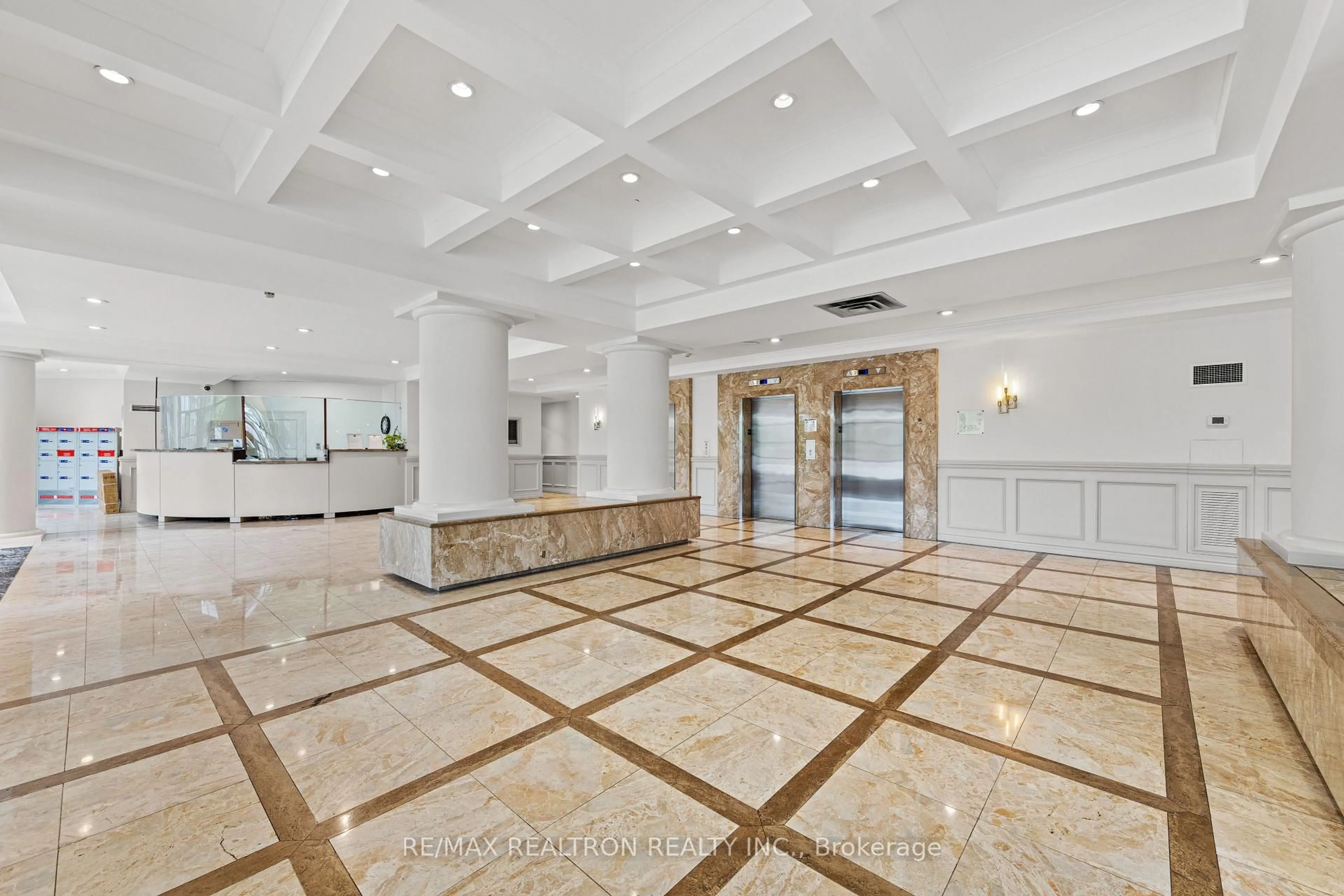 Lobby for 7 Townsgate Dr #1112, Vaughan Ontario L4J 7Z9