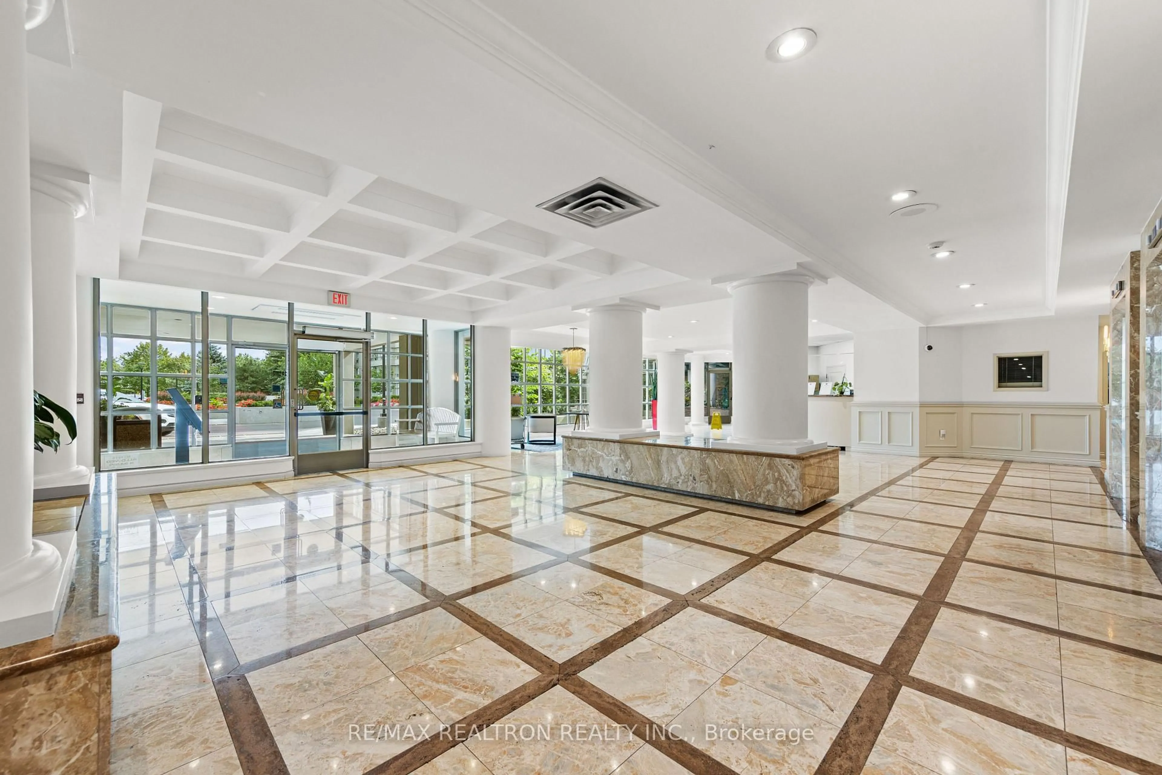 Lobby for 7 Townsgate Dr #1112, Vaughan Ontario L4J 7Z9