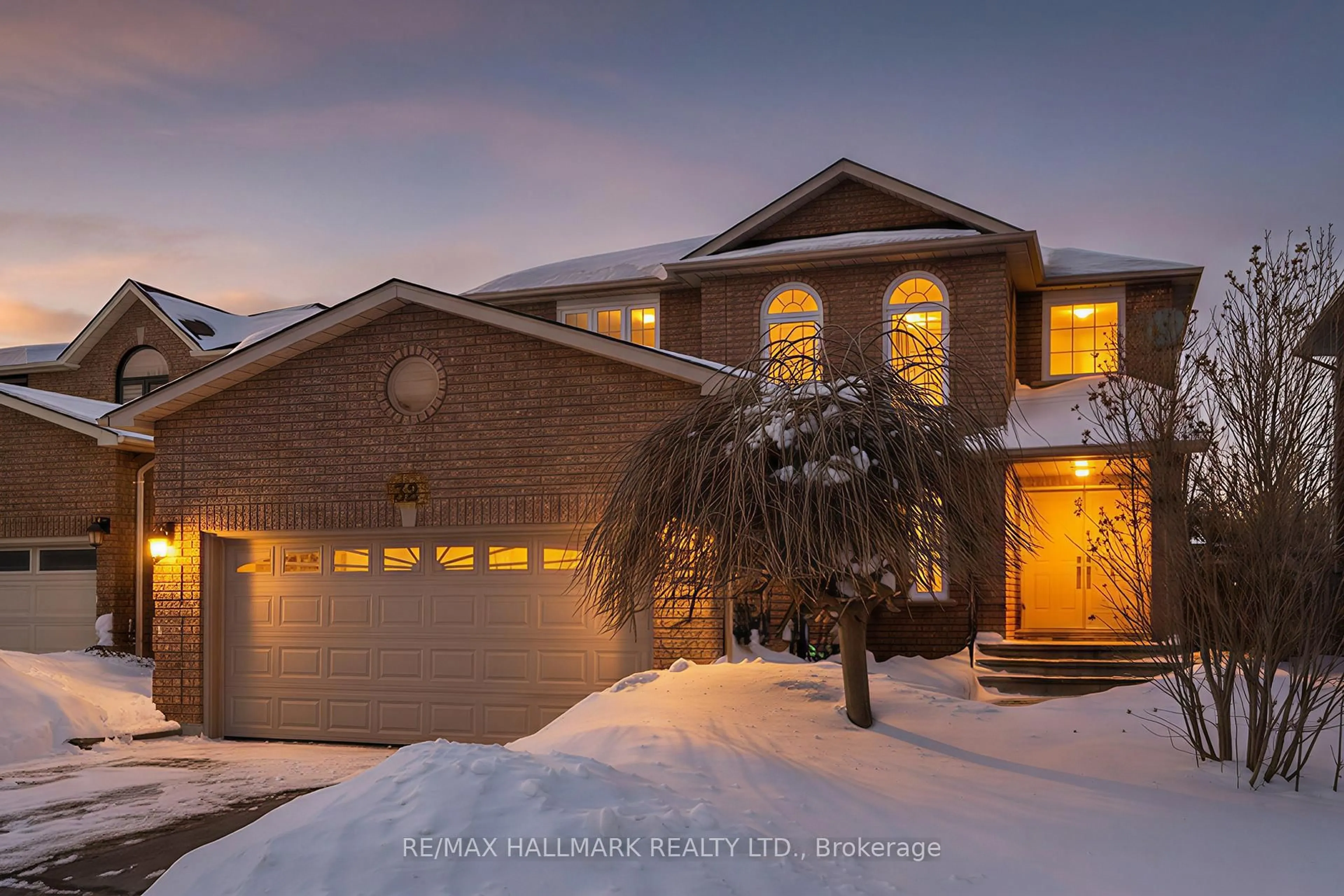 Home with brick exterior material, street for 32 Leno Mills Ave, Richmond Hill Ontario L4S 1J6