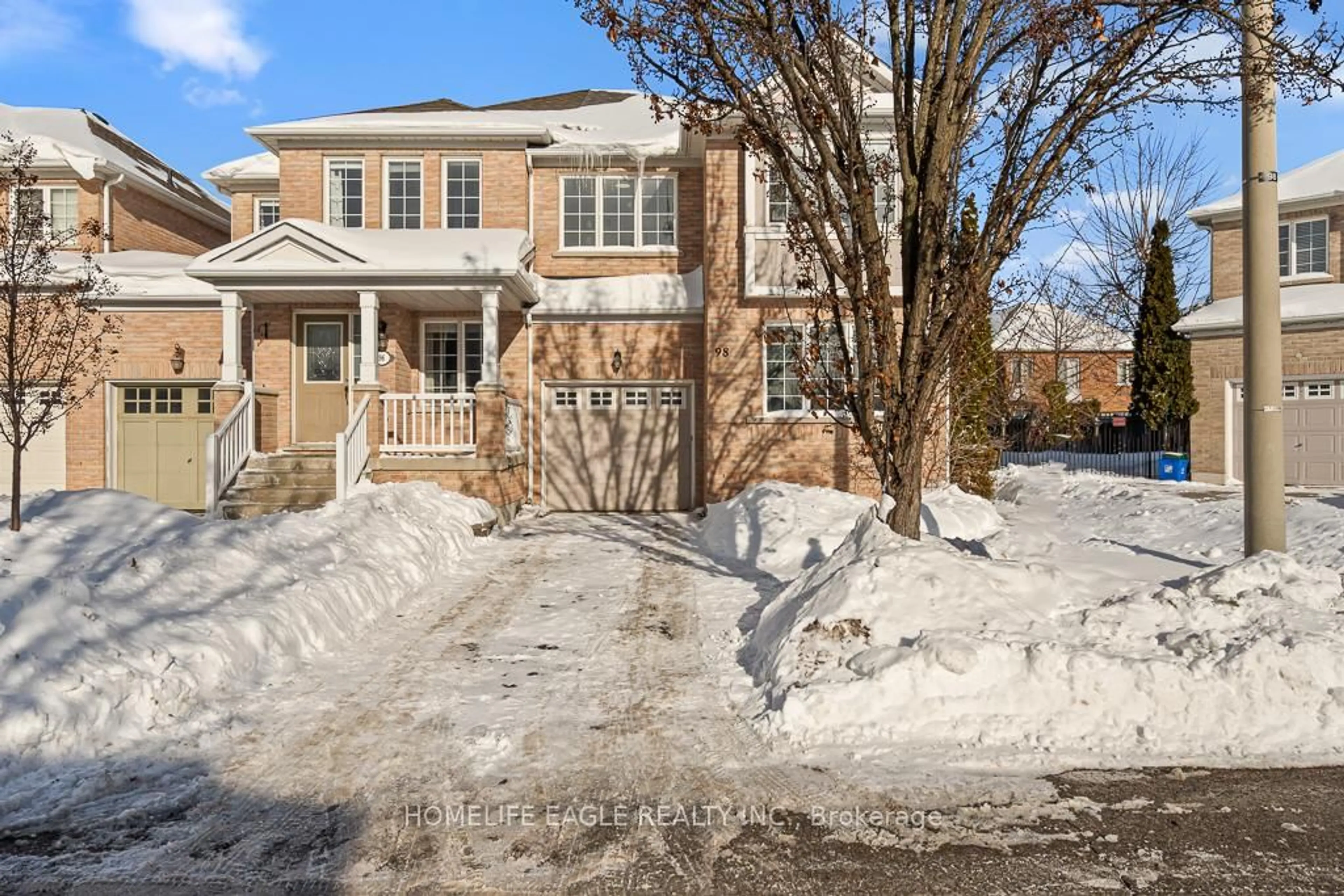 Home with brick exterior material, street for 98 Lowther Ave, Richmond Hill Ontario L4E 4P3