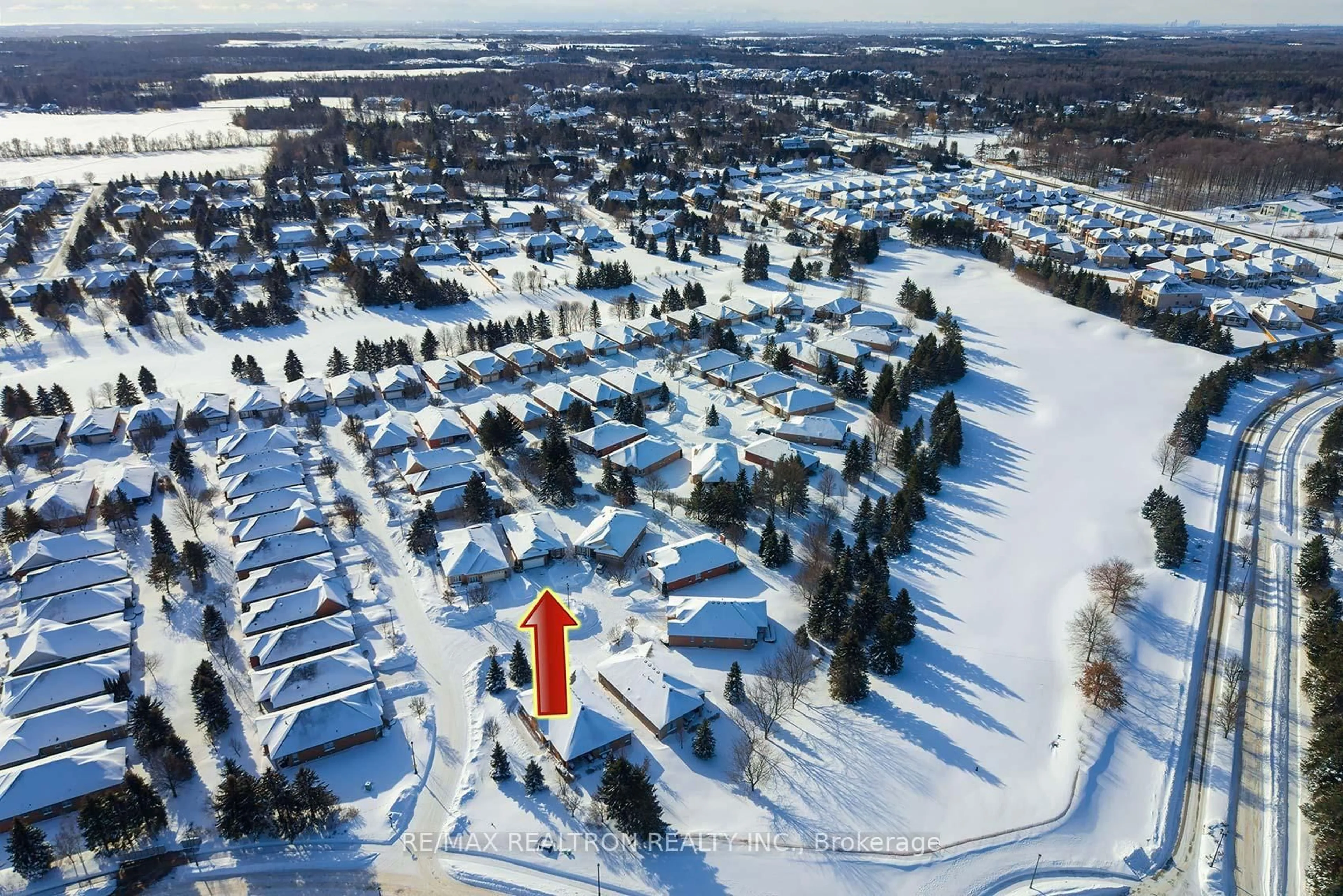 A pic from outside/outdoor area/front of a property/back of a property/a pic from drone, street for 5 Hortons First, Whitchurch-Stouffville Ontario L4A 1L6
