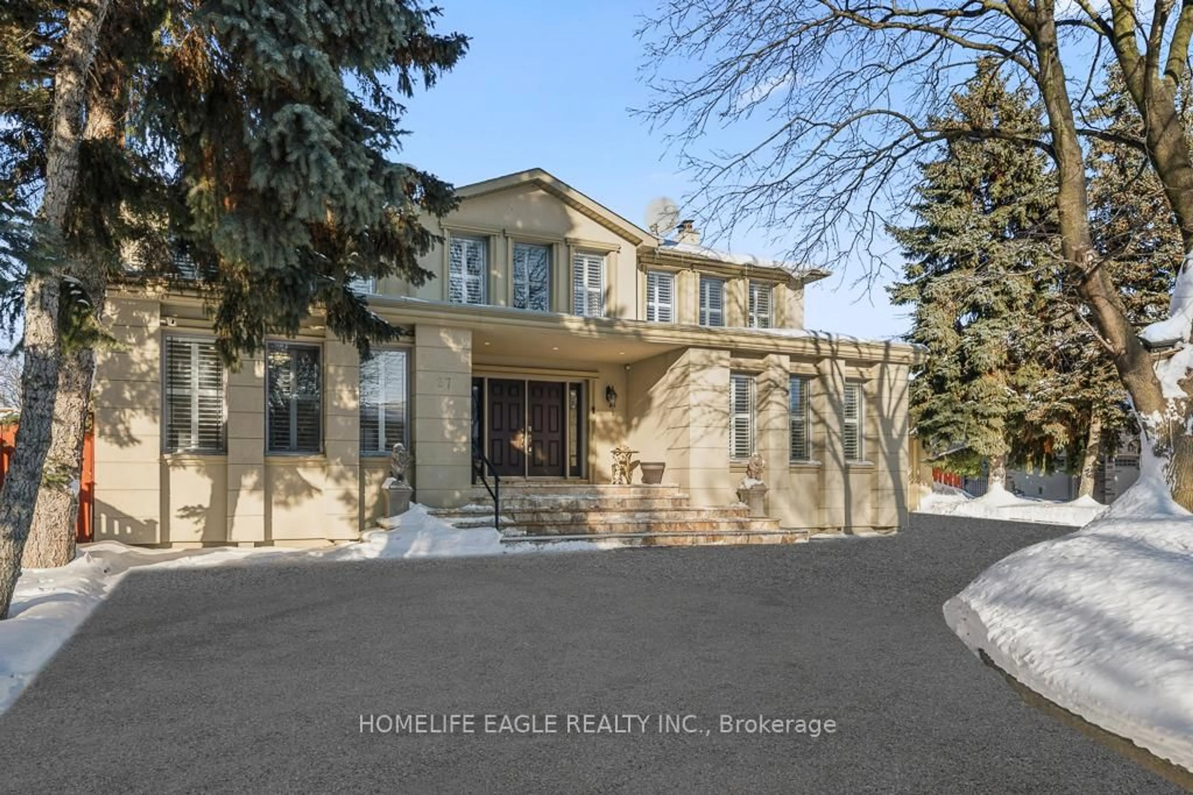 Indoor entryway for 27 Dorwood Crt, Vaughan Ontario L4L 1M9