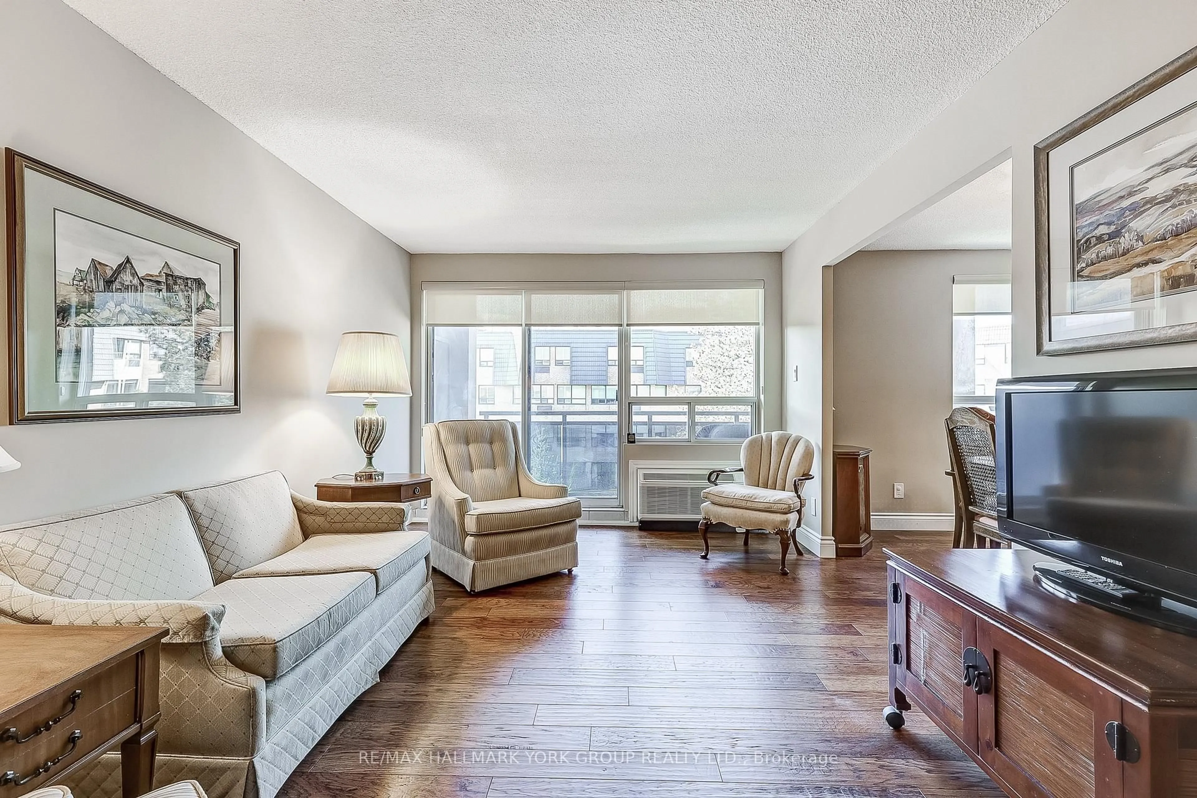 Living room with furniture, unknown for 155 Main St #308, Newmarket Ontario L3Y 8C2