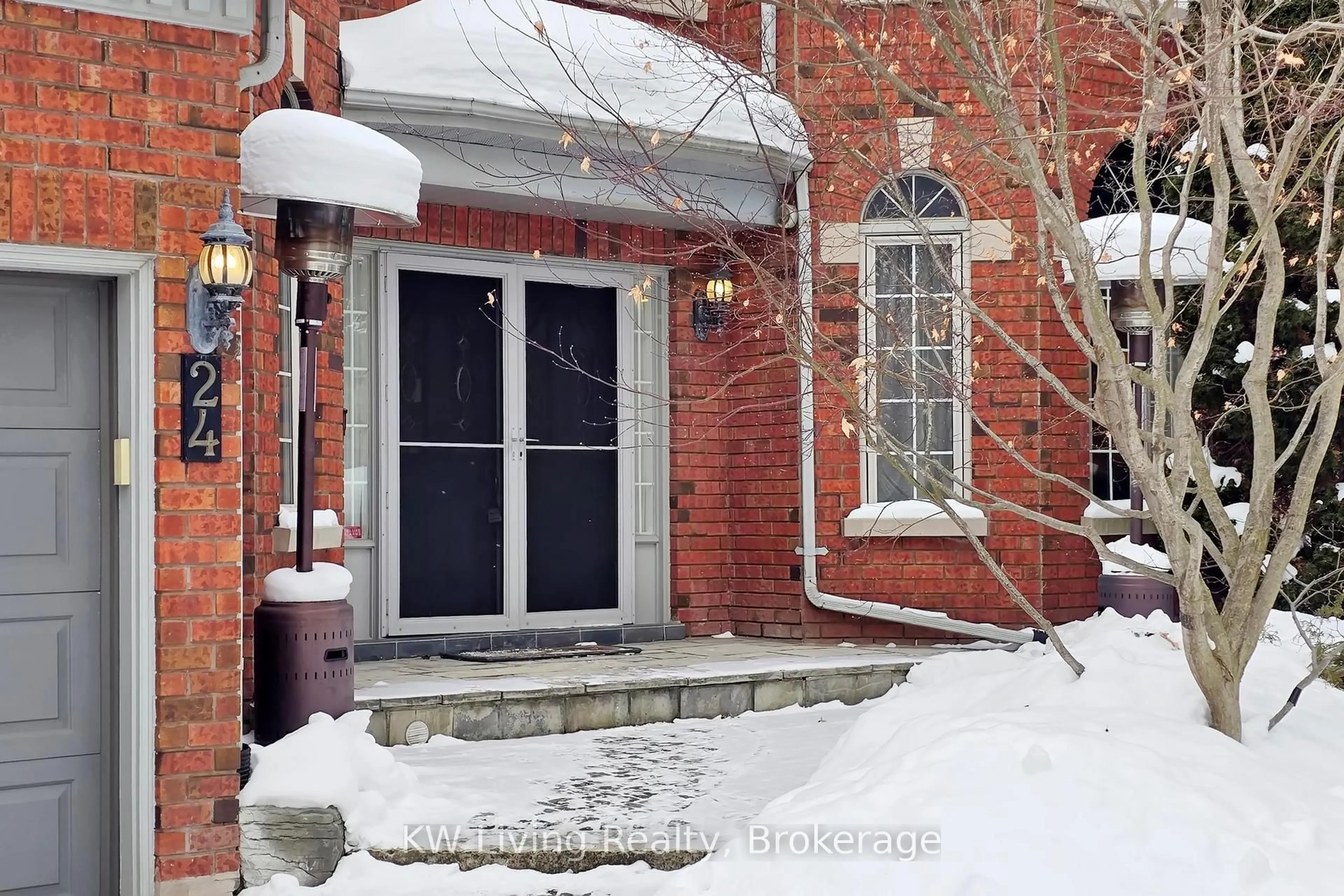 Unknown for 24 Highview Cres, Richmond Hill Ontario L4B 2T7