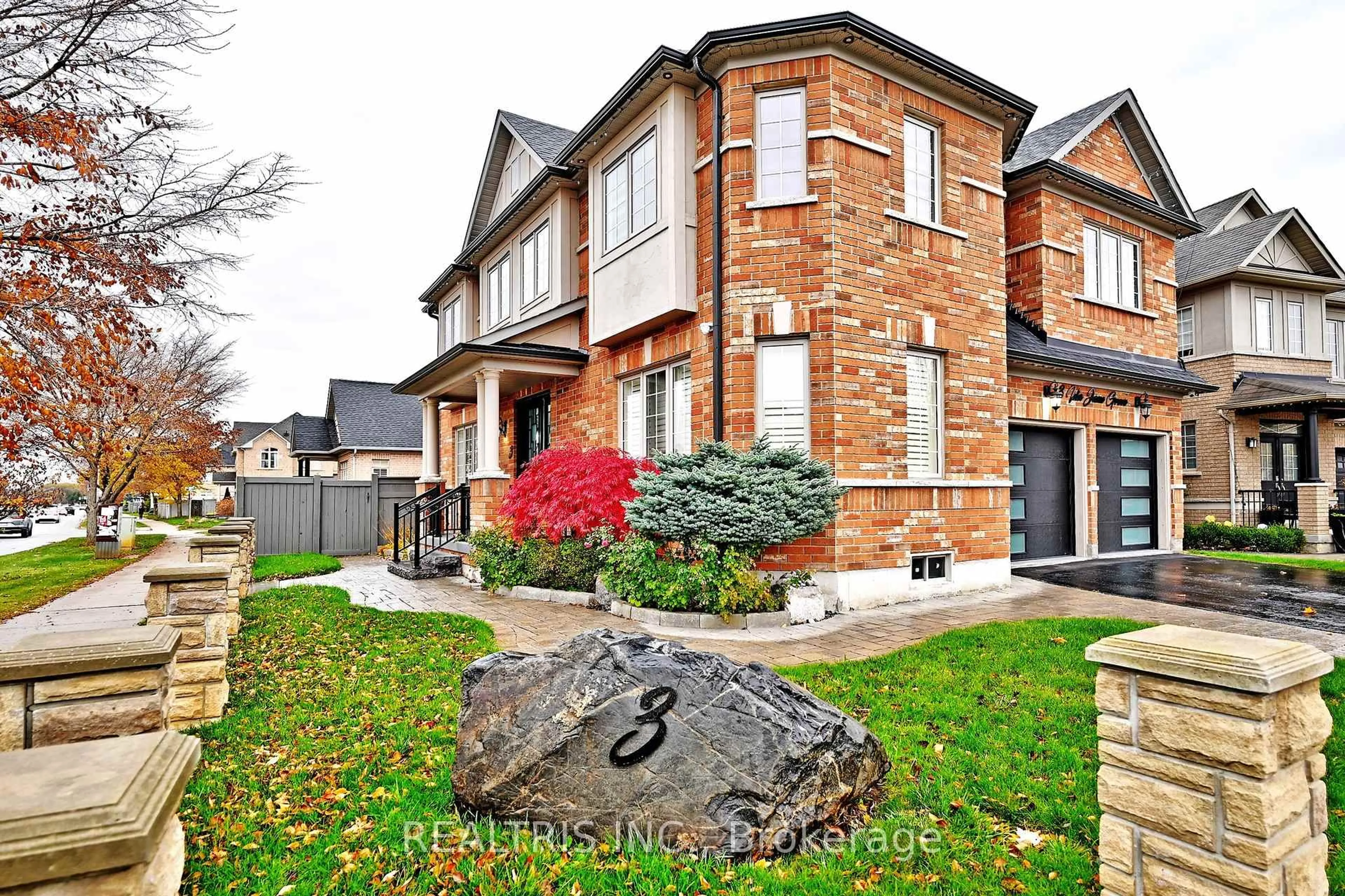 Home with brick exterior material, street for 3 Ida Jane Grve, Whitchurch-Stouffville Ontario L4A 0S4