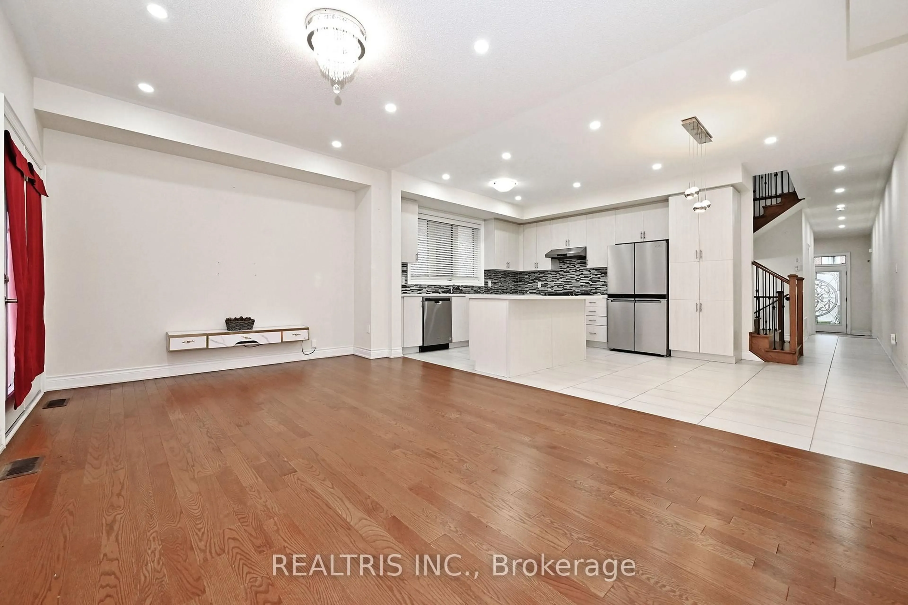 Open concept kitchen, unknown for 12 Ryler Way, Markham Ontario L3S 0E7