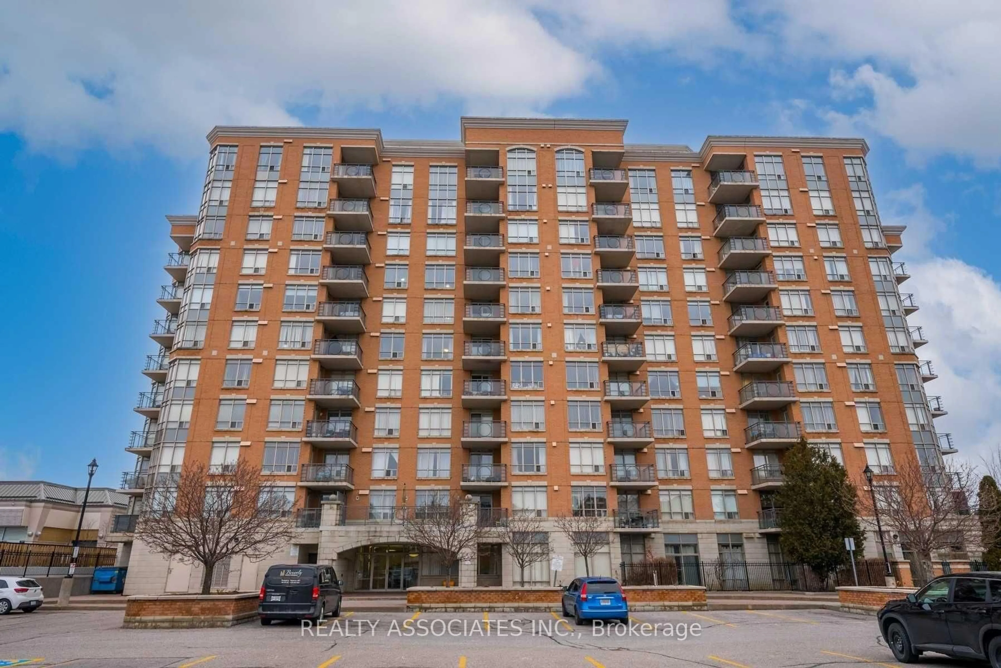 Unknown for 130 Pond Dr #303, Markham Ontario L3T 7W5