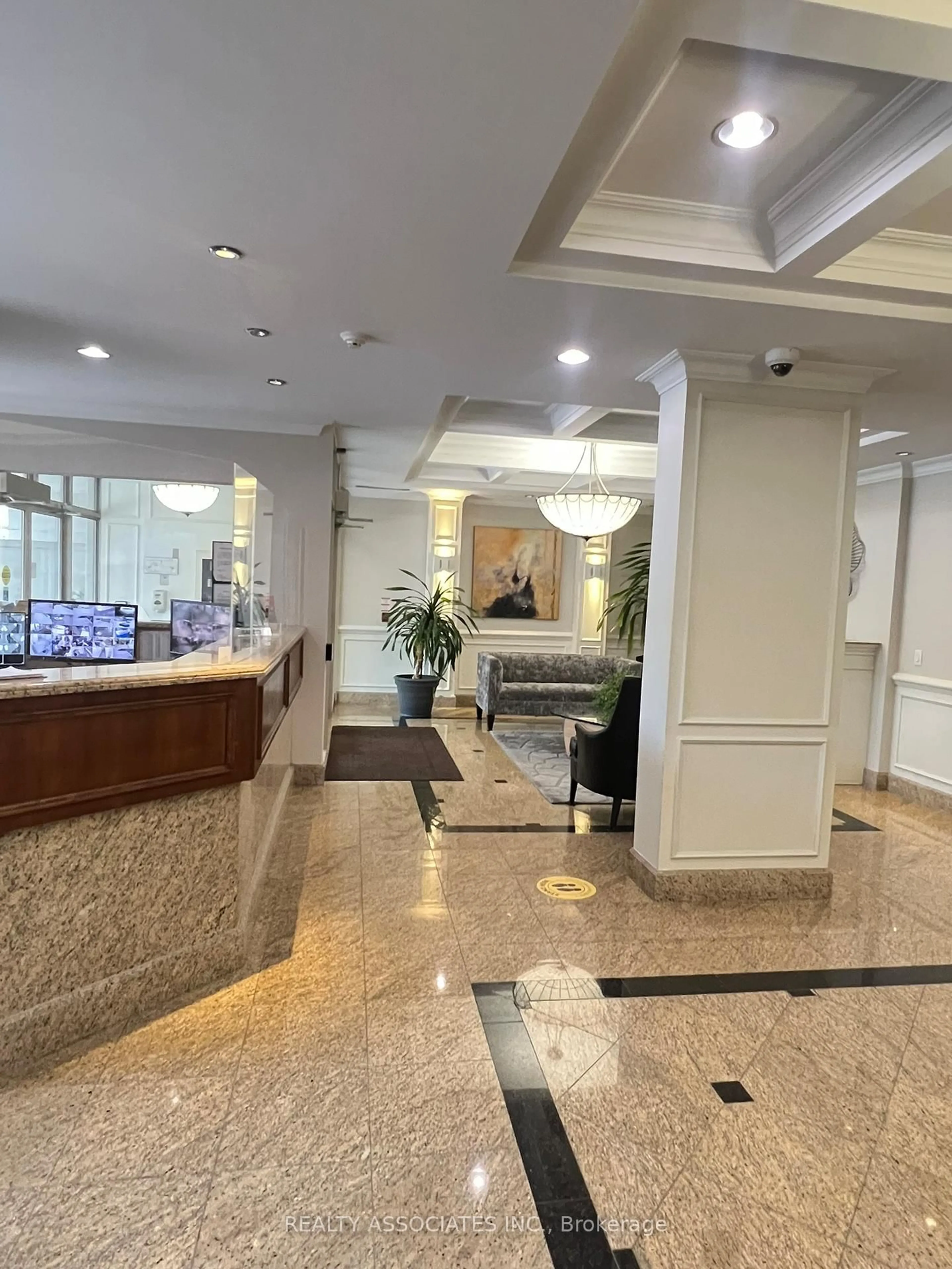 Lobby for 130 Pond Dr #303, Markham Ontario L3T 7W5