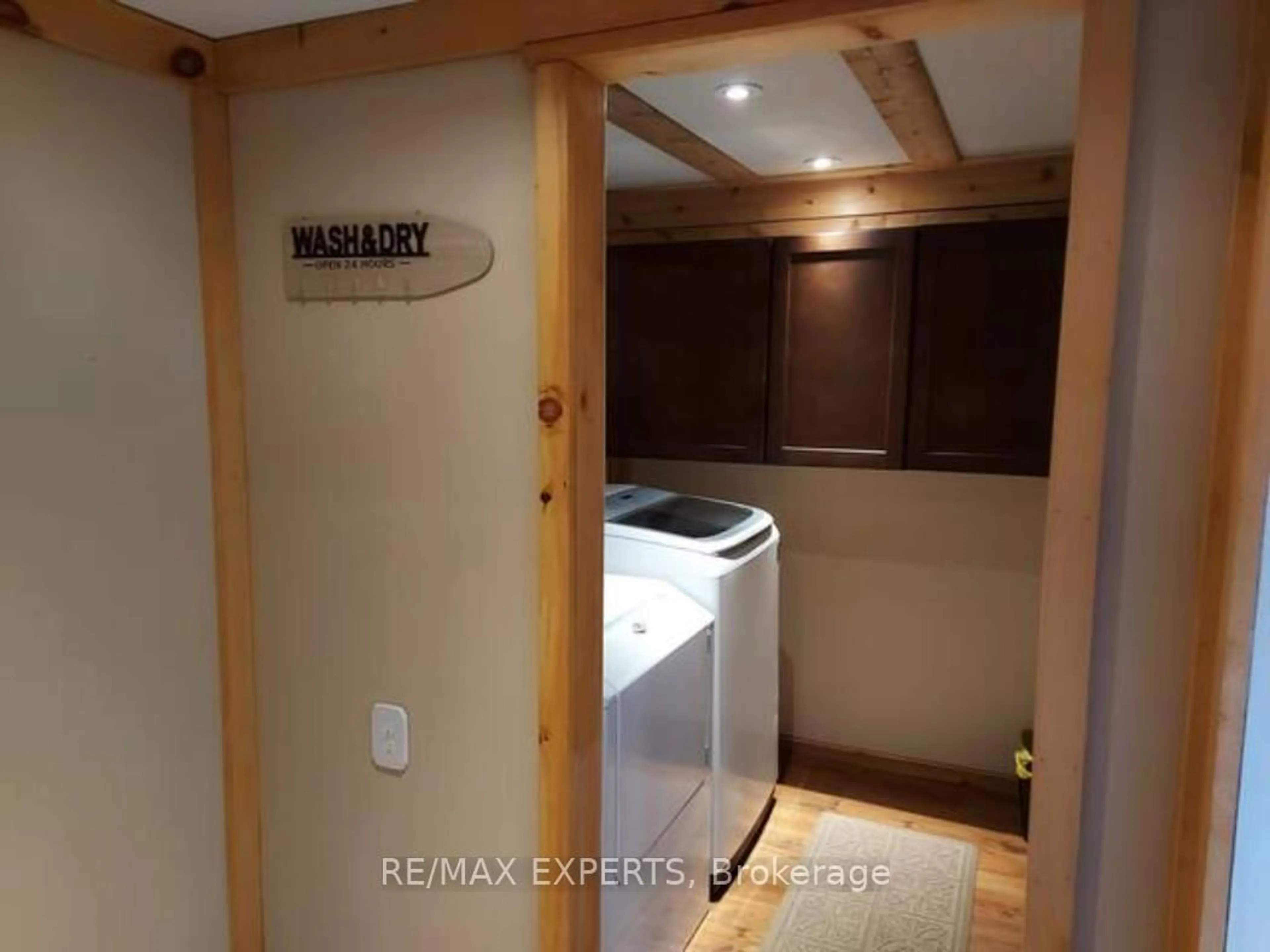 Laundry room for 1139 Belle Aire Beach Rd, Innisfil Ontario L0L 1C0