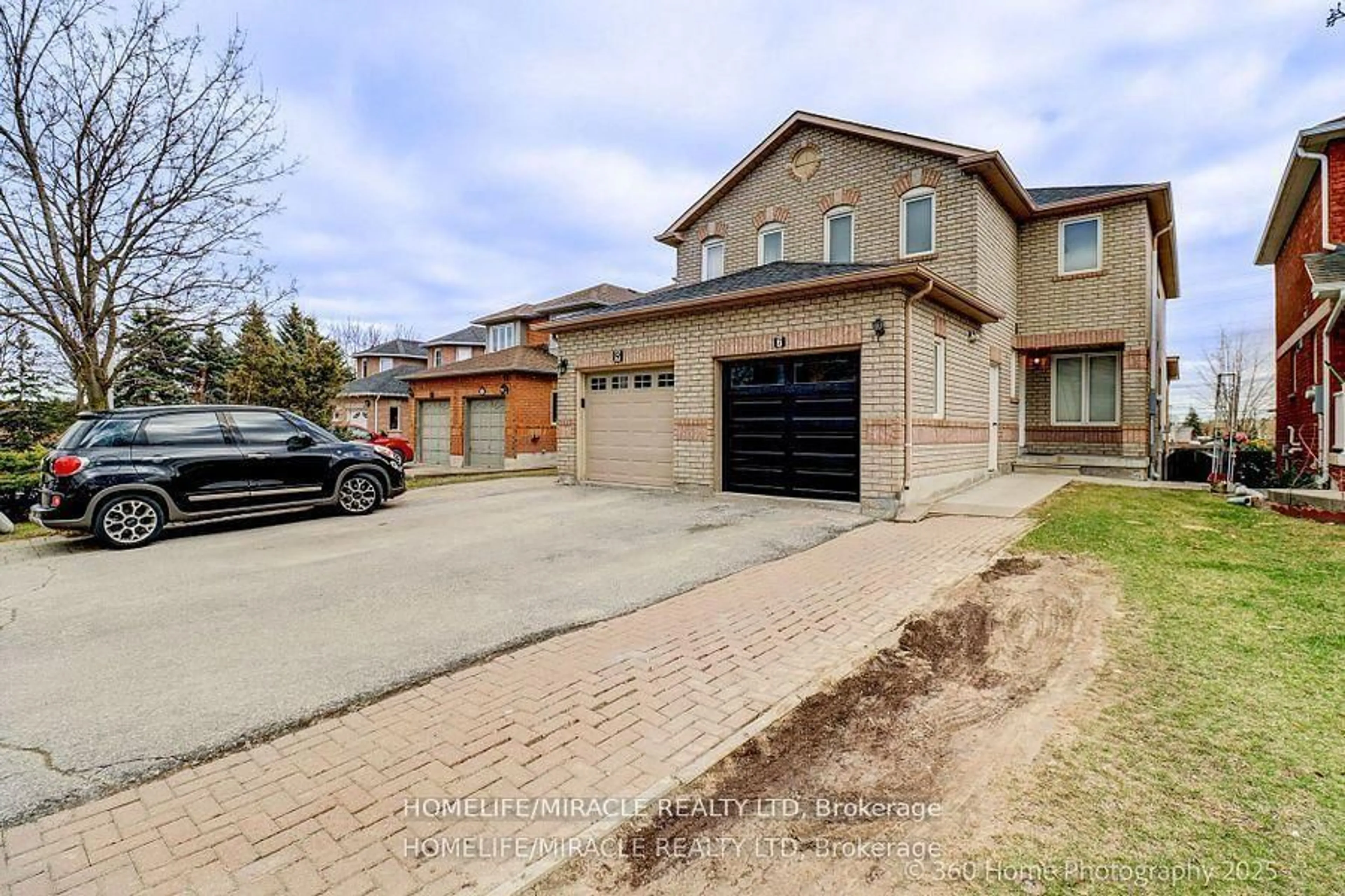 Home with brick exterior material, street for 7 Creekwood Crt, Vaughan Ontario L4L 9E6
