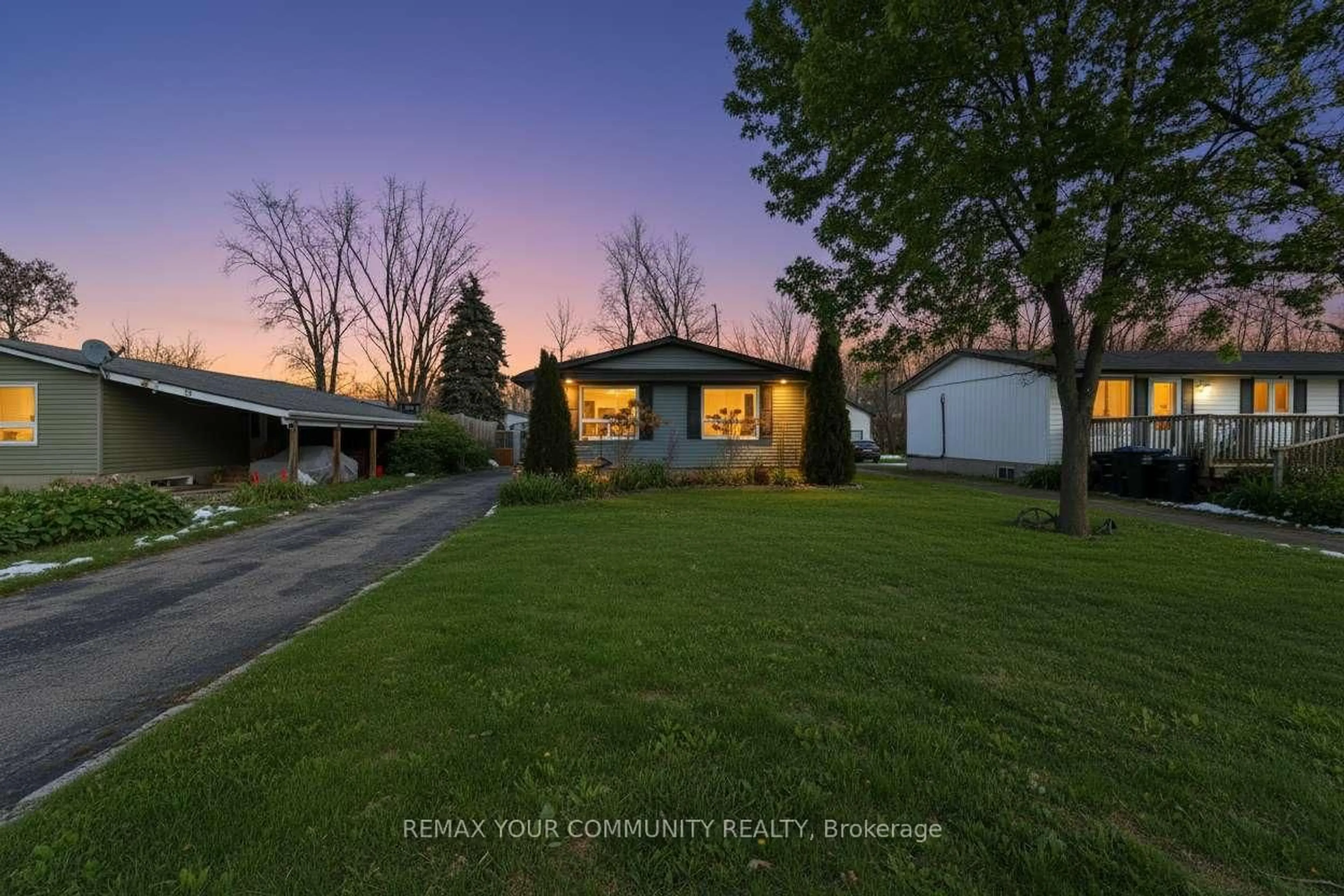 A pic from outside/outdoor area/front of a property/back of a property/a pic from drone, street for 41 Eastern Ave, New Tecumseth Ontario L0G 1W0