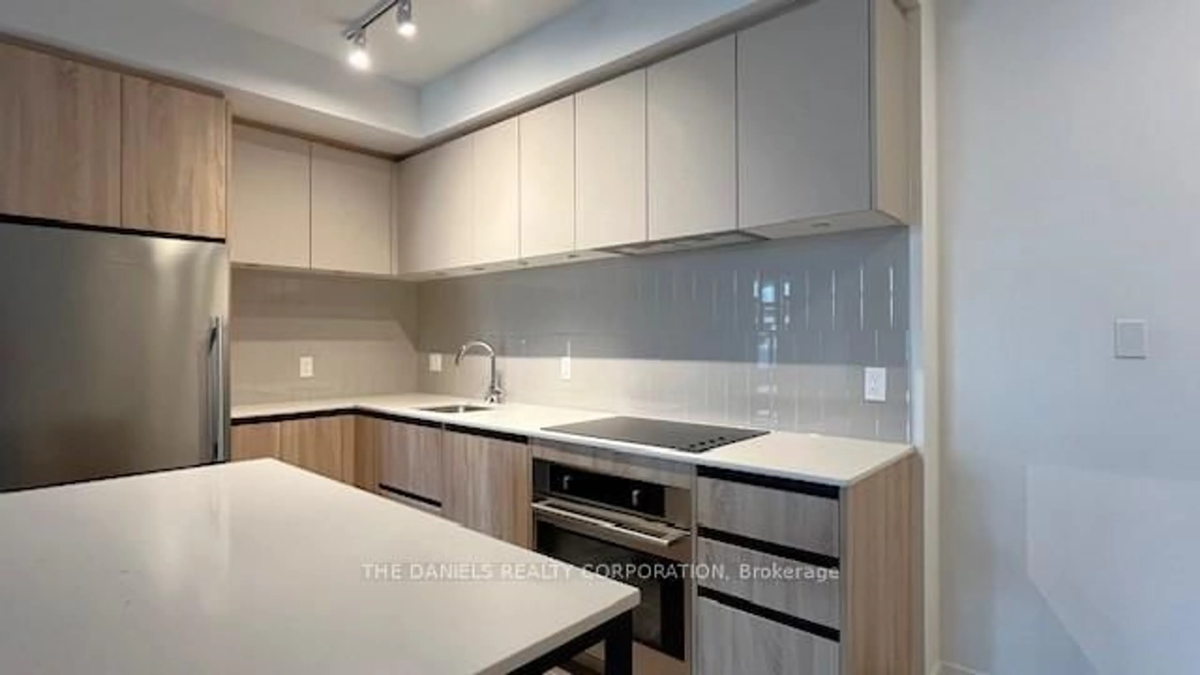 Standard kitchen, unknown for 8 Beverley Glen Blvd #120, Vaughan Ontario L4J 0L5