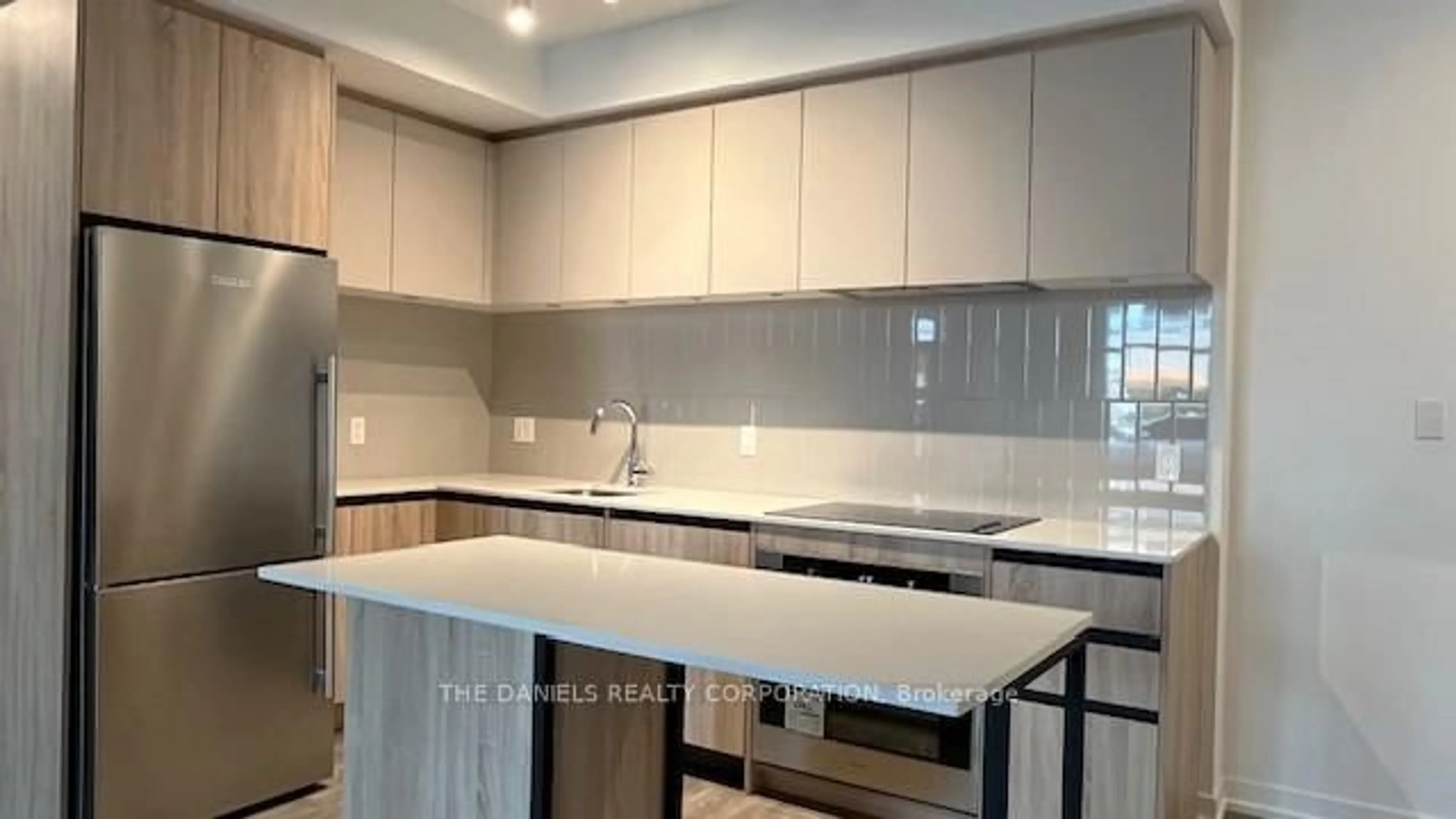 Unknown for 8 Beverley Glen Blvd #120, Vaughan Ontario L4J 0L5