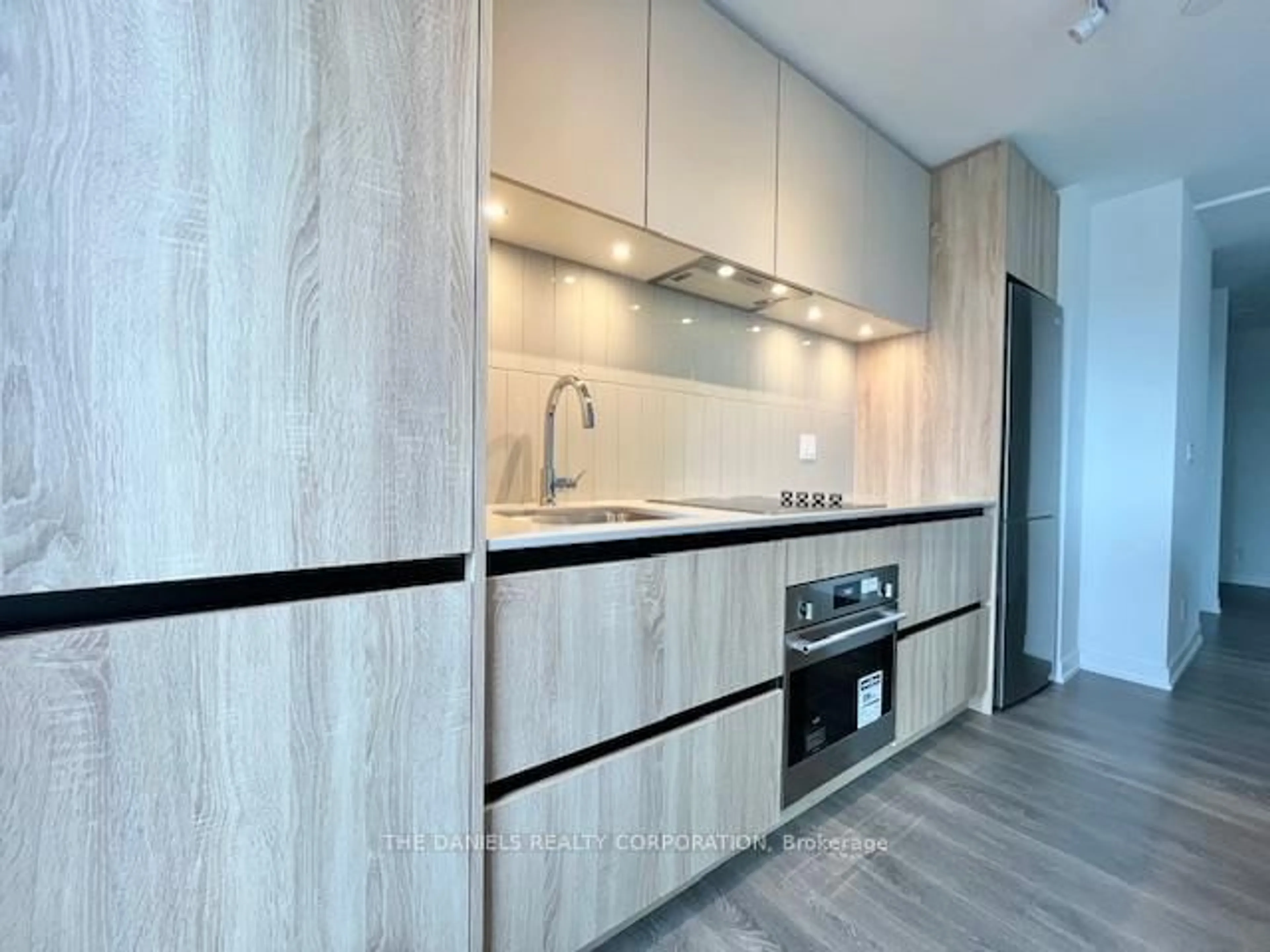 Unknown for 7950 Bathurst St #415, Vaughan Ontario L4J 0L4