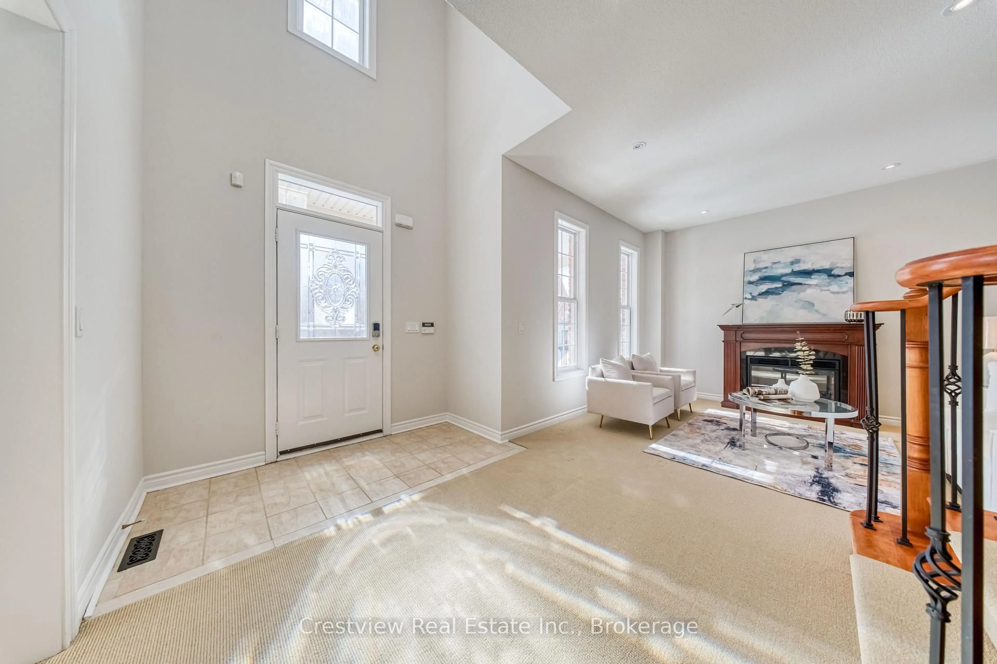 Indoor entryway for 24 Port Rush Tr, Markham Ontario L6C 2A1