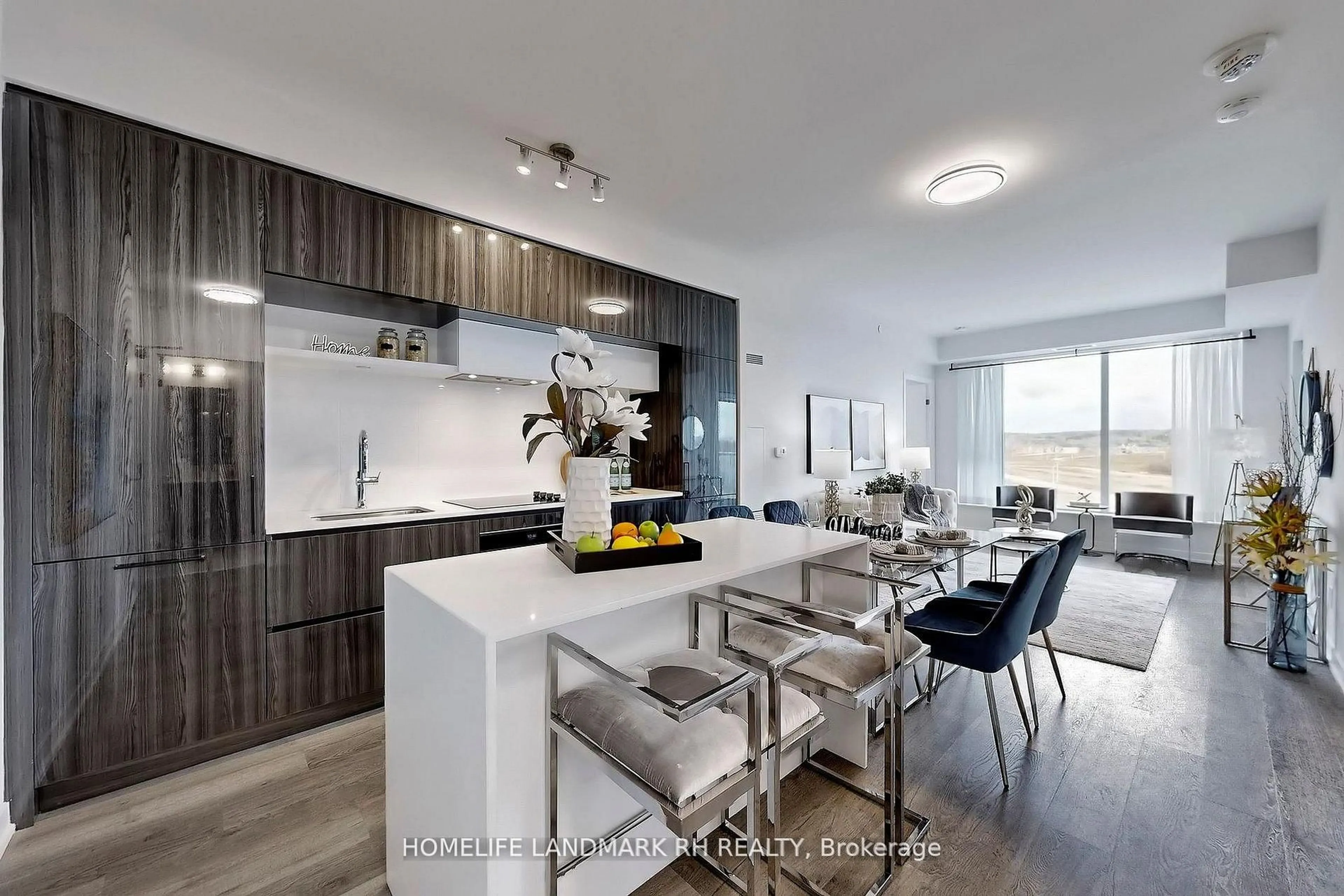 Open concept kitchen, unknown for 2 David Eyer Rd #626, Richmond Hill Ontario L4S 0N6