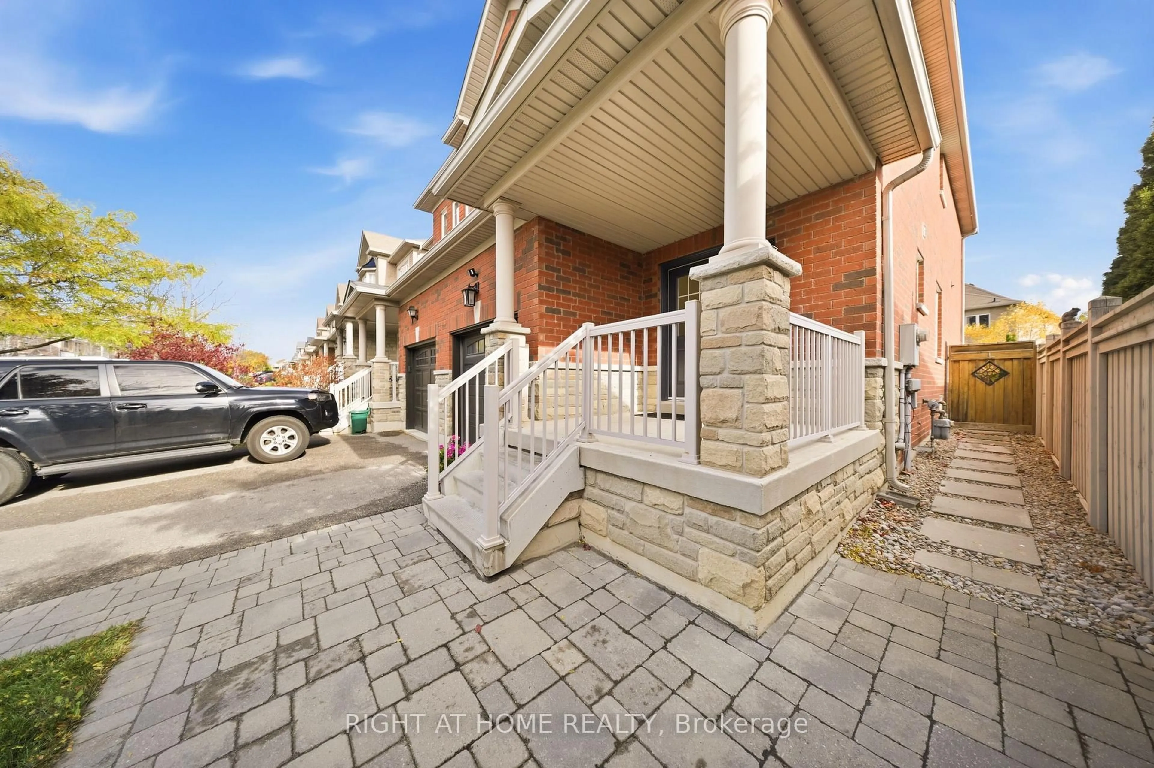 Patio, street for 9 Manordale Cres, Vaughan Ontario L4H 0T6