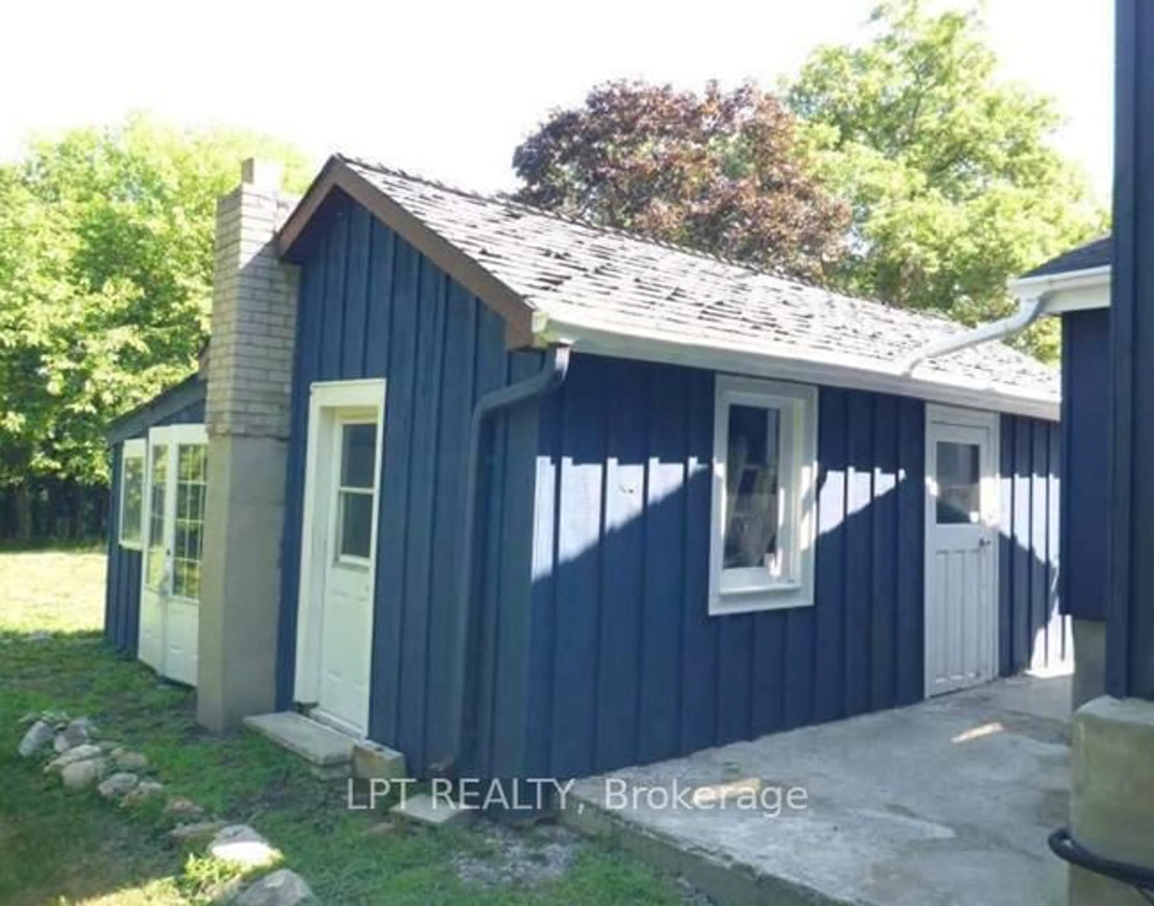 Shed for 21726 Highway 48, East Gwillimbury Ontario L0G 1M0