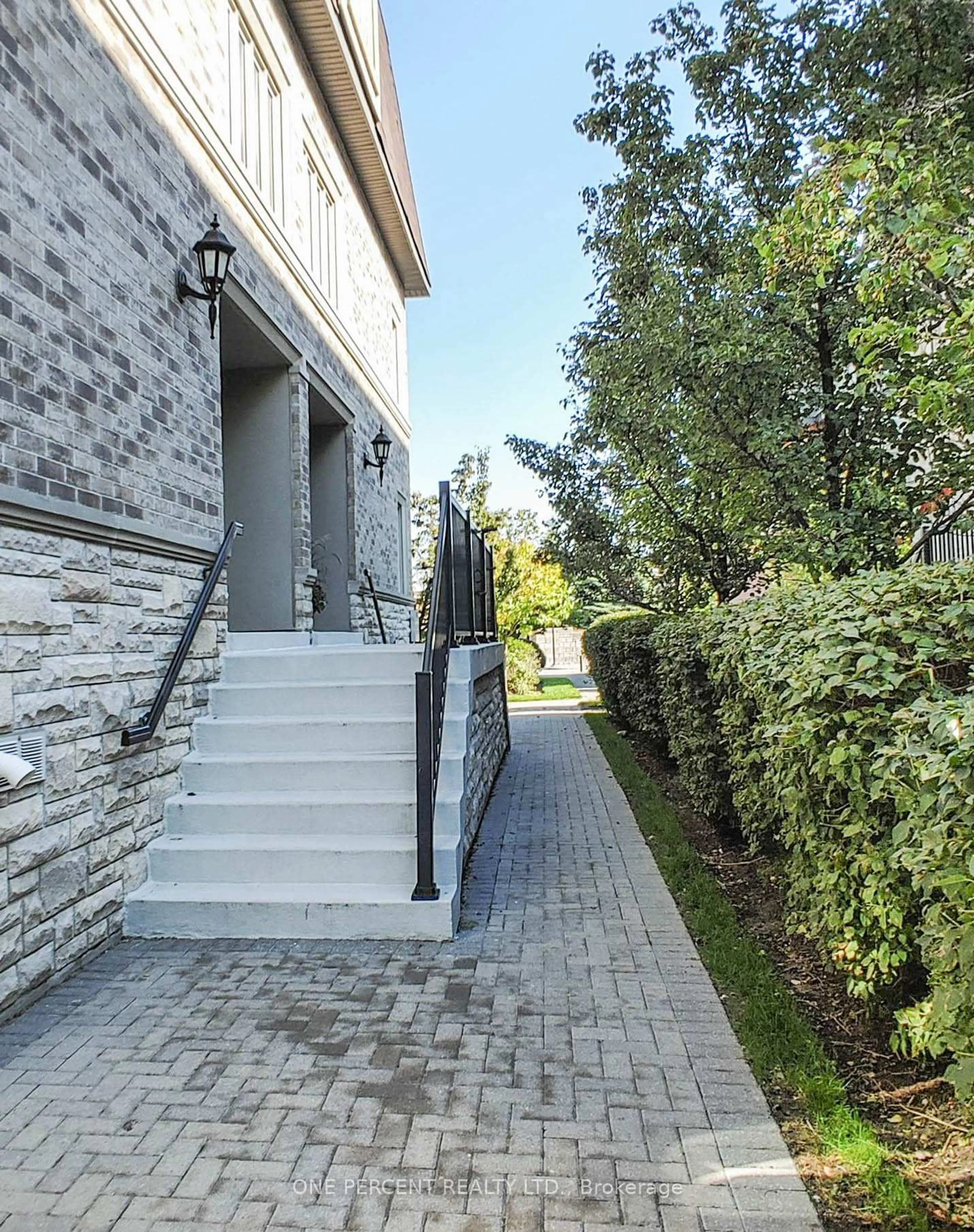 Home with brick exterior material, street for 320 John St #201, Markham Ontario L3T 0B1