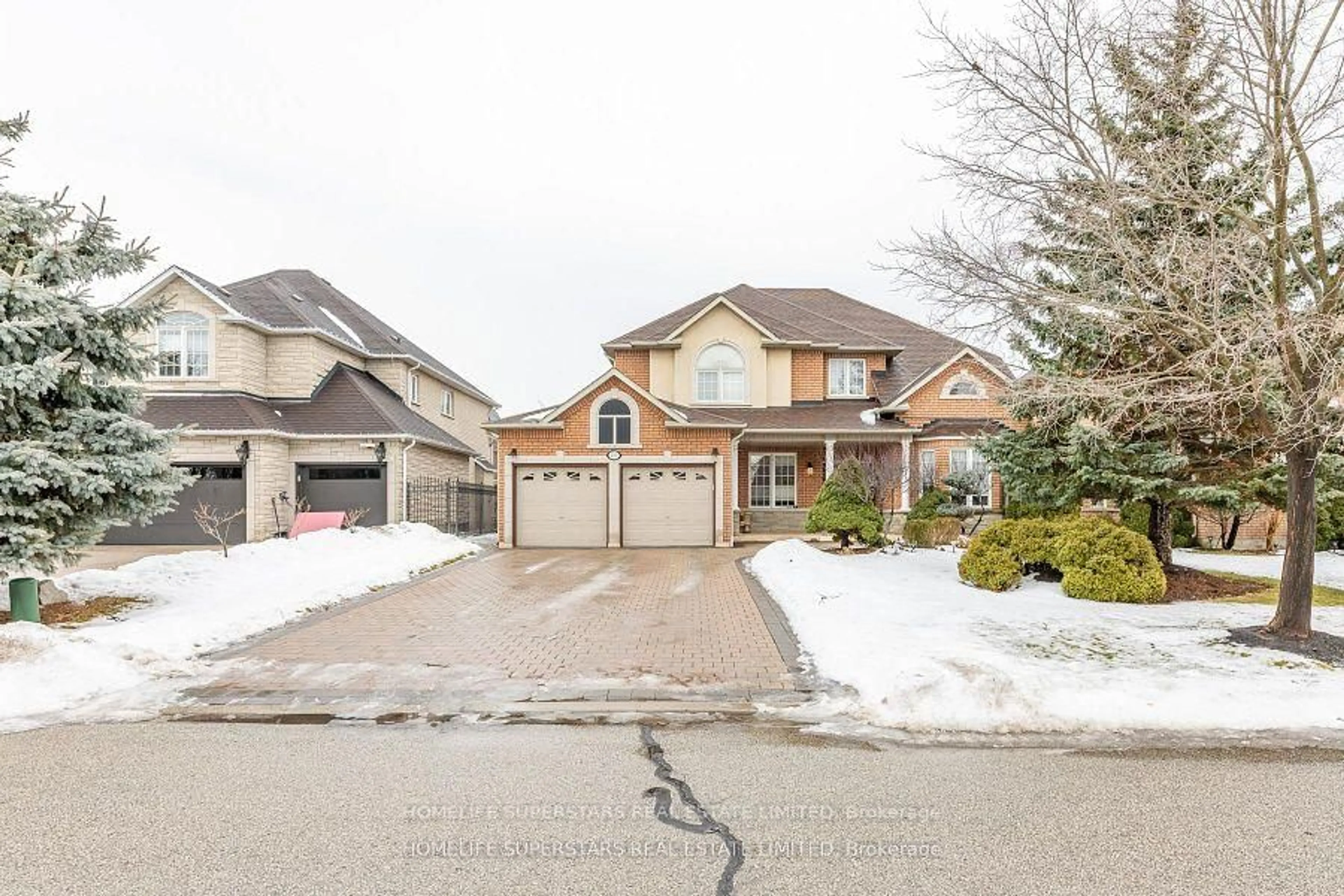 Home with brick exterior material, street for 156 Novaview Cres, Vaughan Ontario L4L 9L8