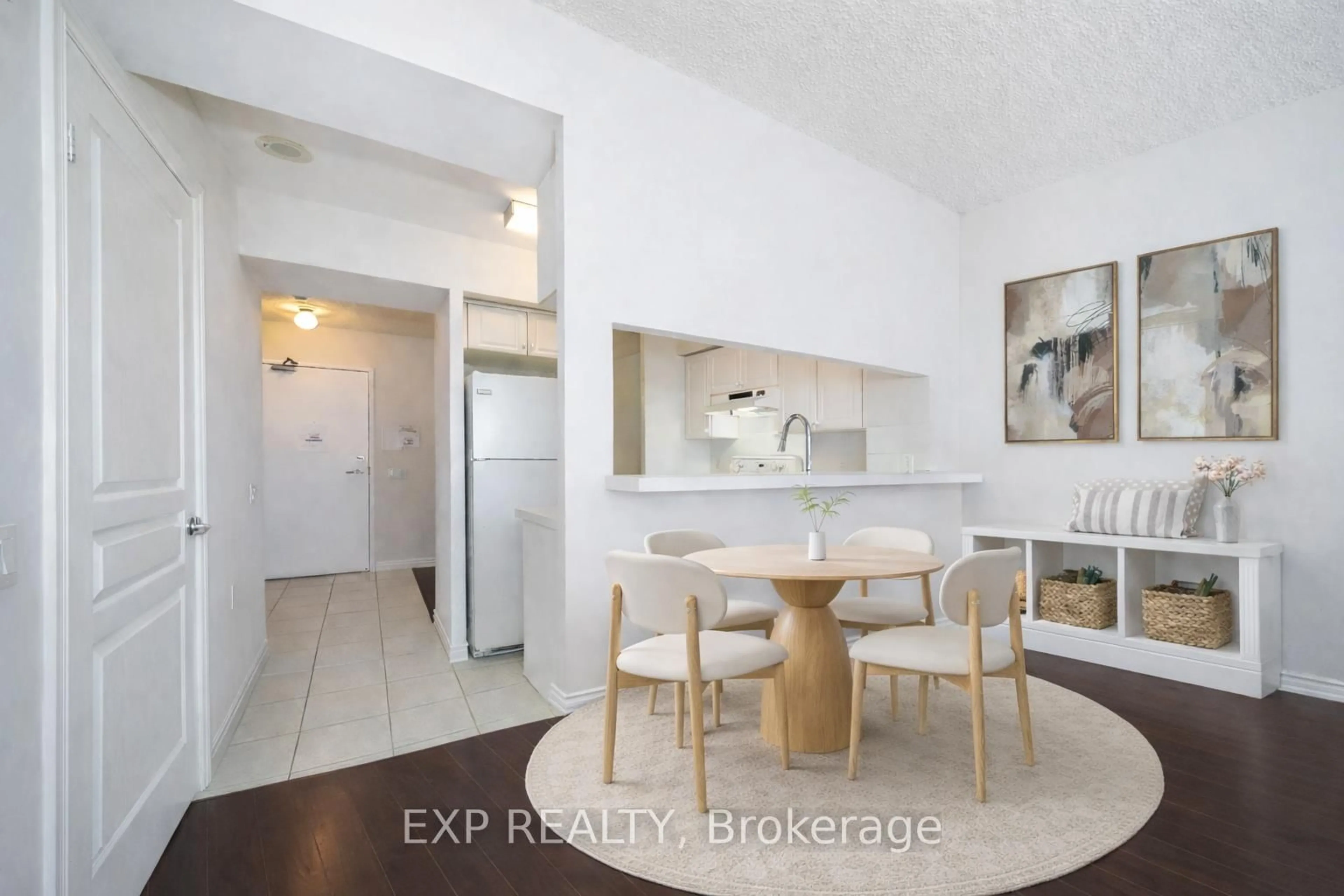 Unknown for 9015 Leslie St #807, Richmond Hill Ontario L4B 4J8