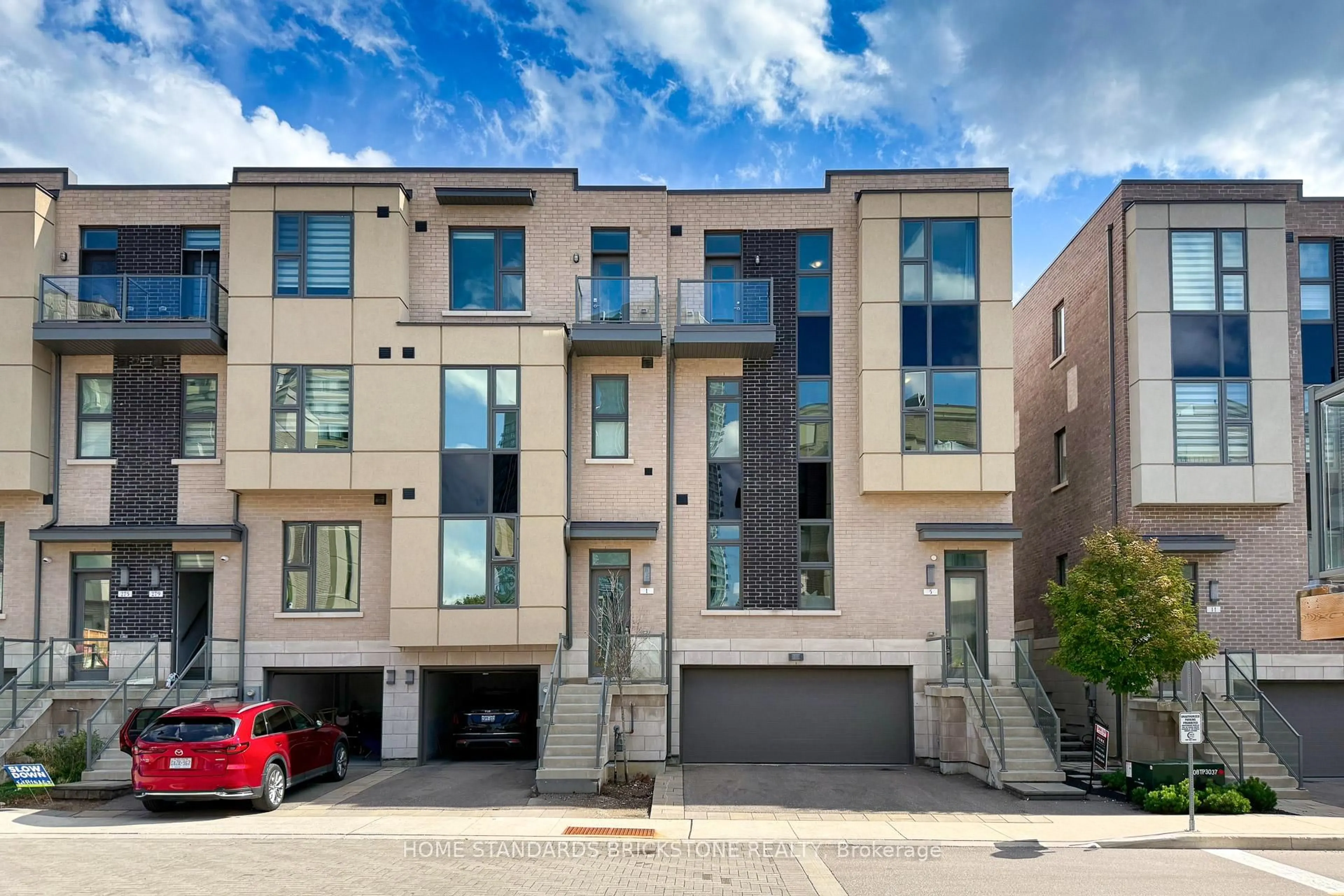 Unknown for 5 Smallwood Circ, Vaughan Ontario L4J 0K7