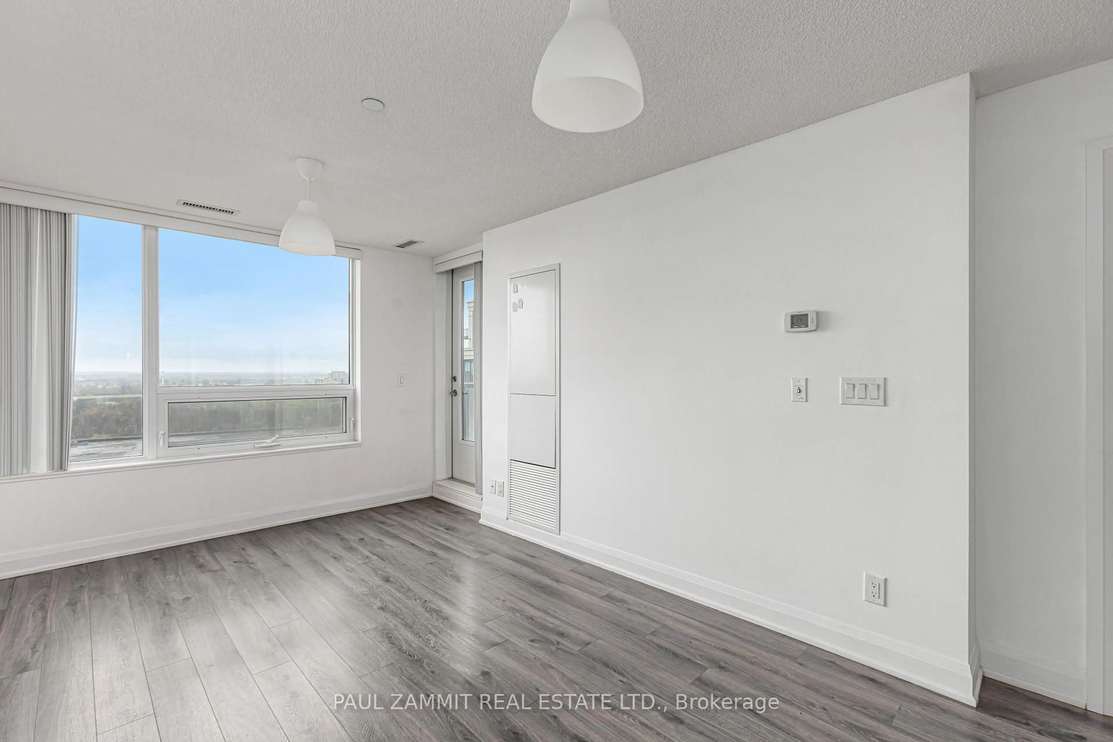 A pic of a room for 1 Uptown Dr #2110, Markham Ontario L3R 5C1