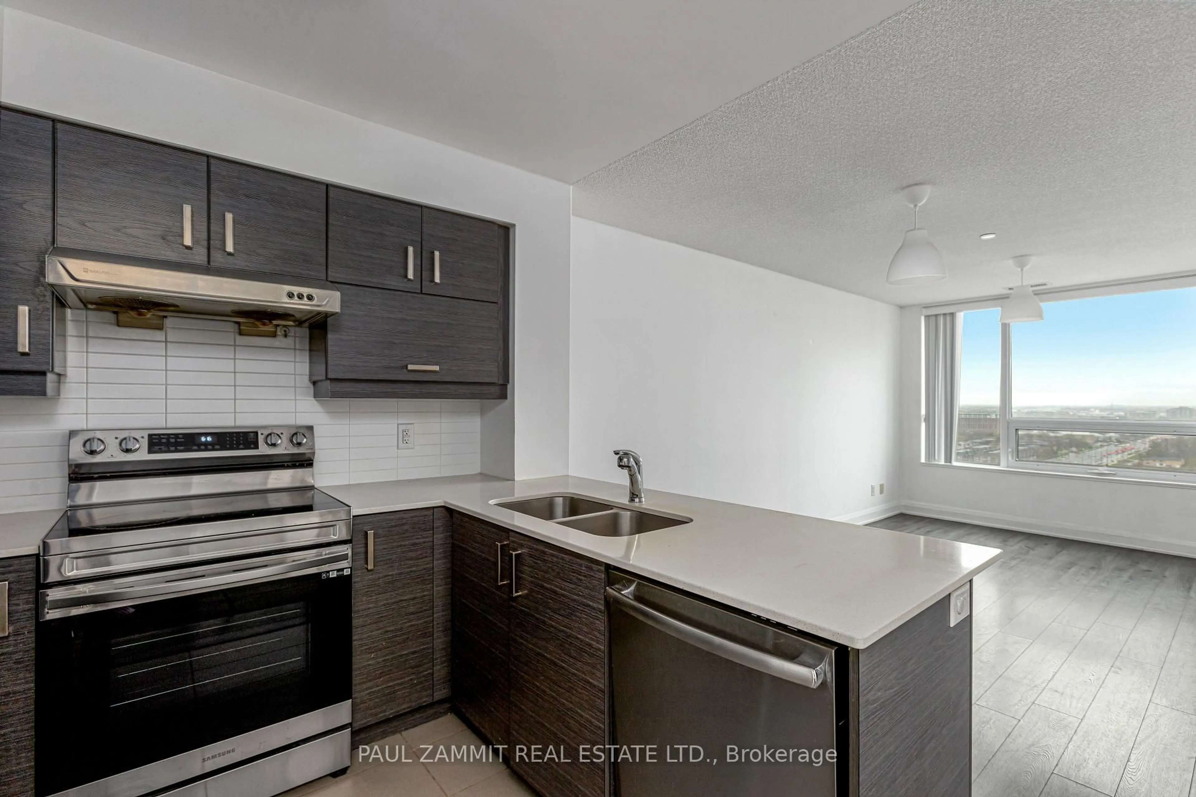 Standard kitchen, unknown for 1 Uptown Dr #2110, Markham Ontario L3R 5C1