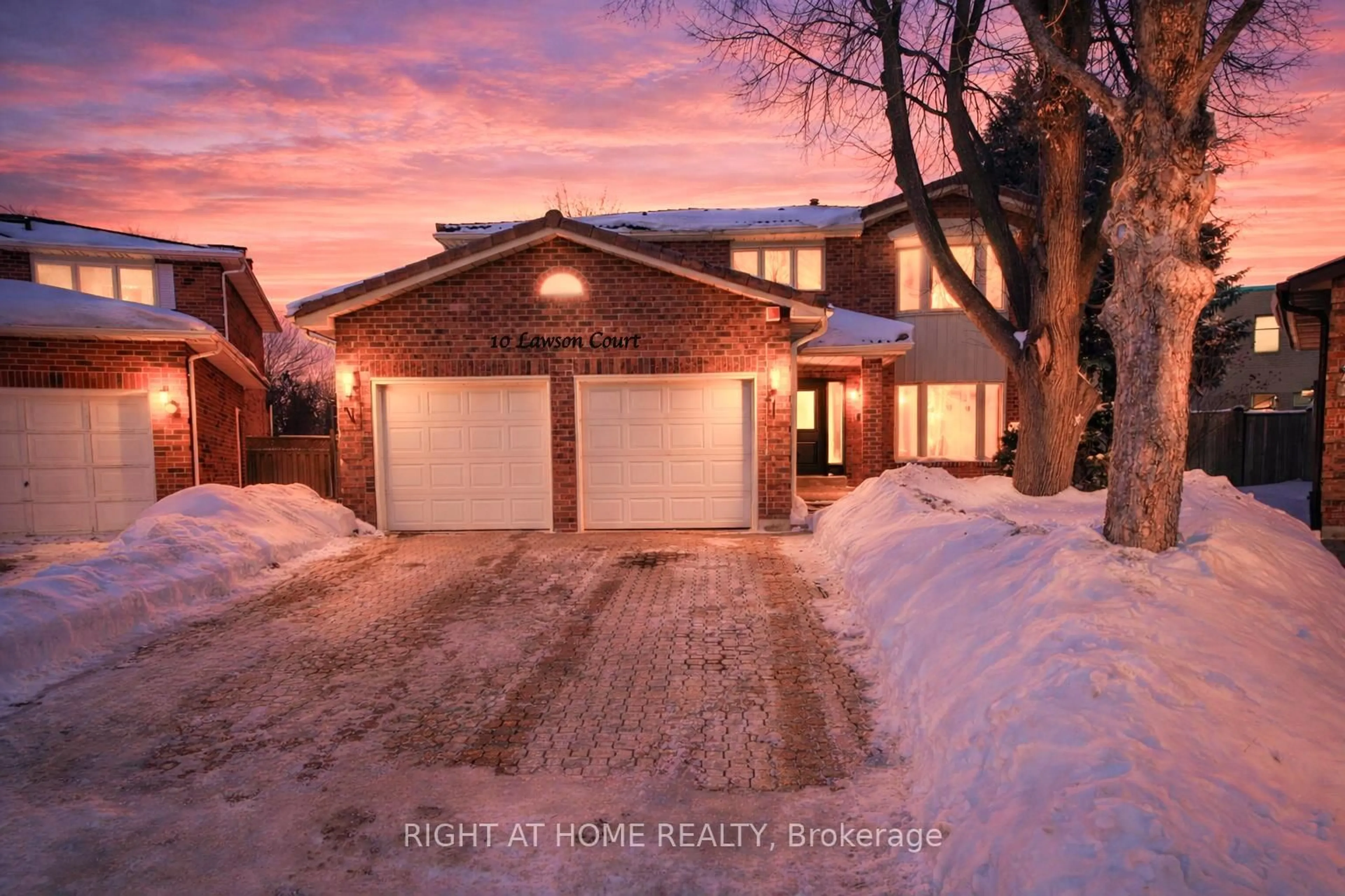 Unknown for 10 Lawson Crt, Richmond Hill Ontario L4C 8L6