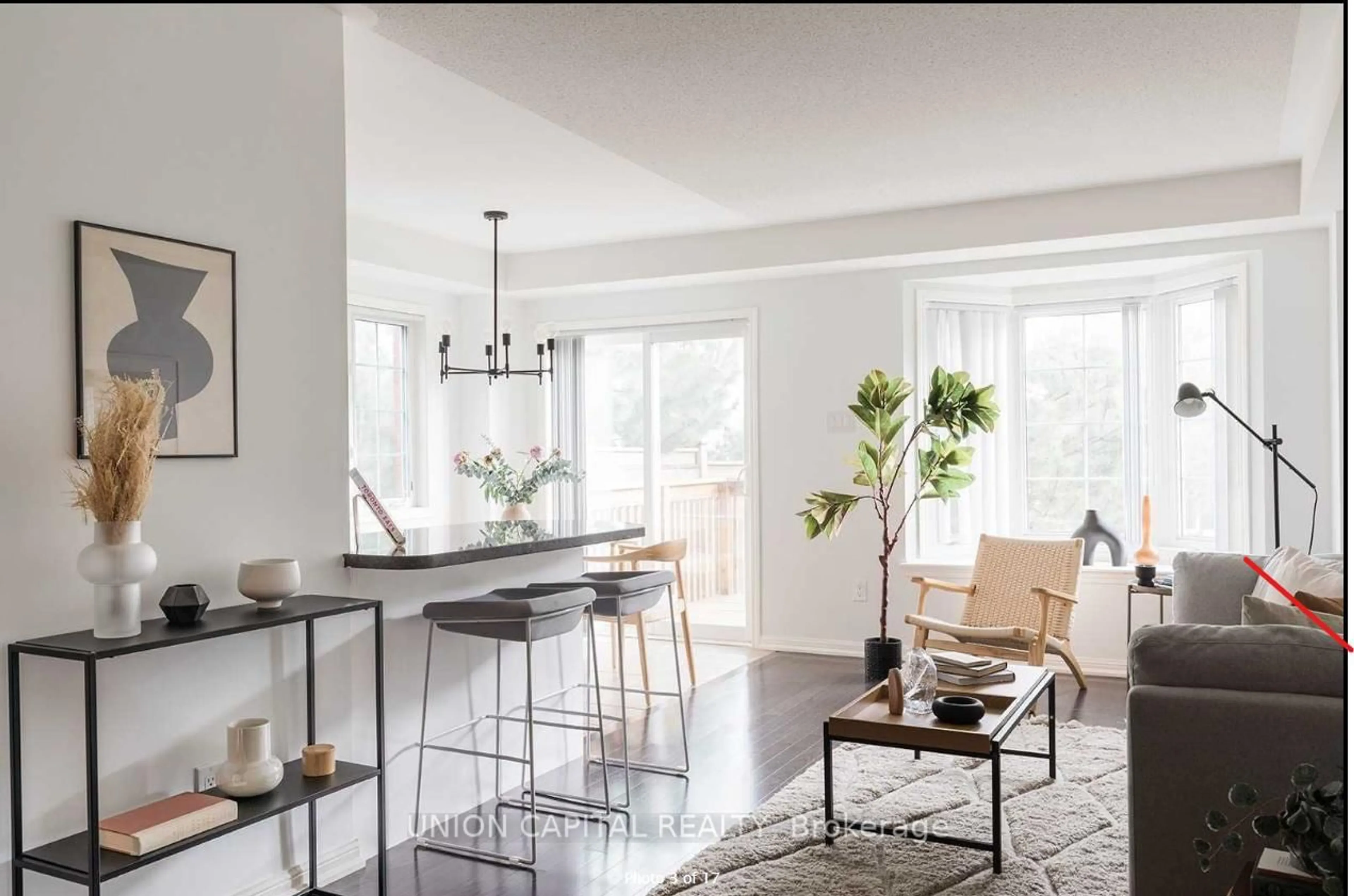 Open concept kitchen, unknown for 21 Winn Pl, Aurora Ontario L4G 0S2