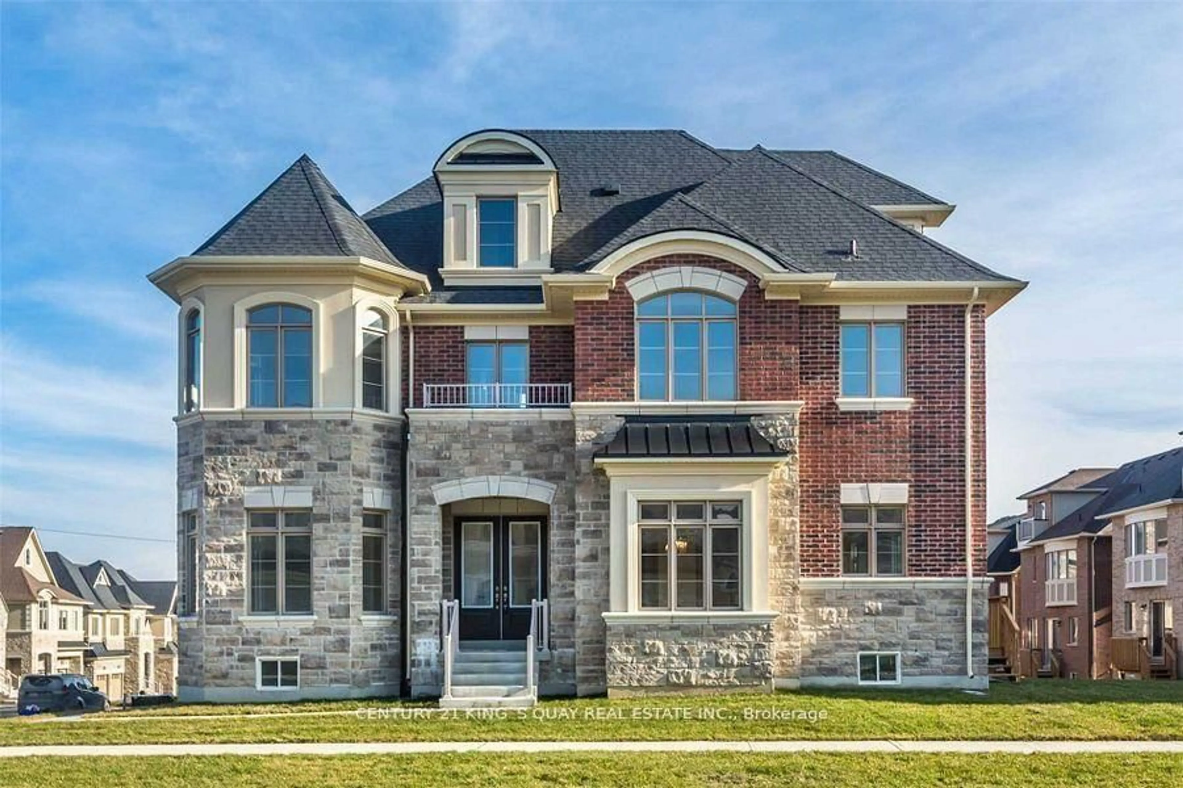 Home with brick exterior material, street for 102 Giardina Cres, Richmond Hill Ontario L4B 0G2