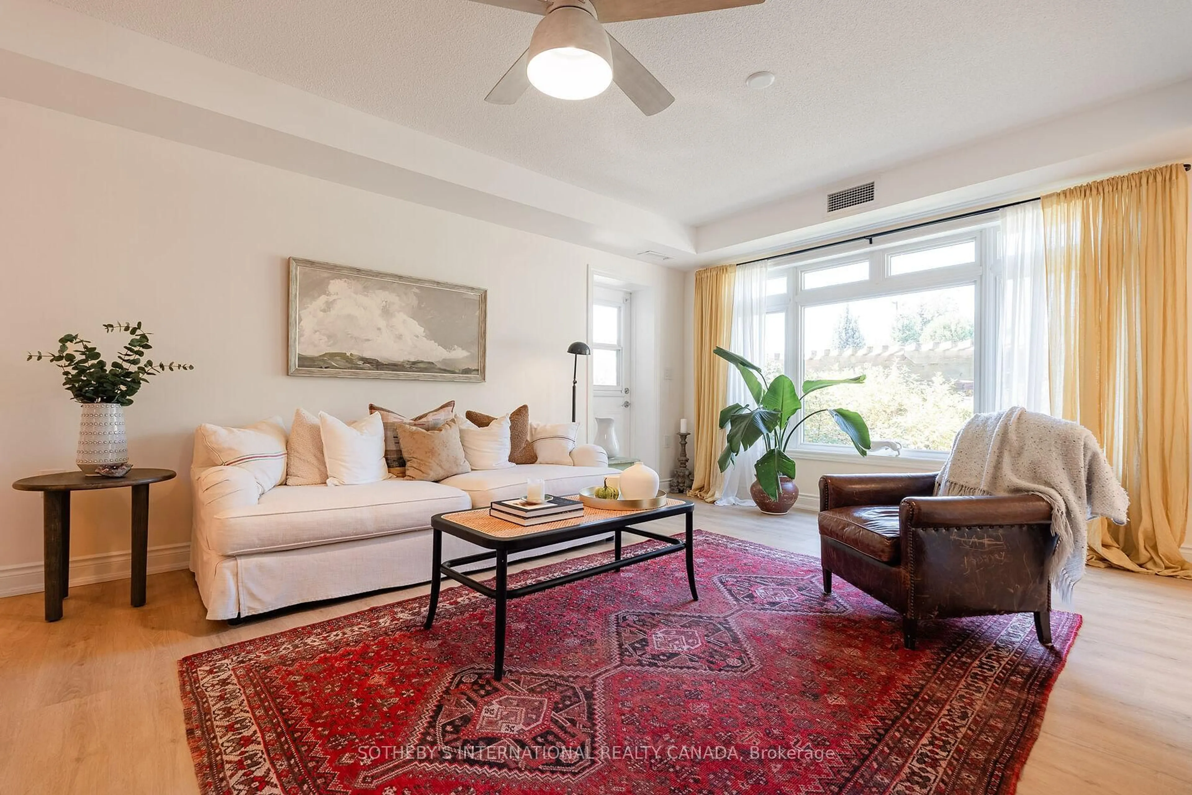 Living room with furniture, carpet floor for 149 Church St #216, King Ontario L0G 1T0