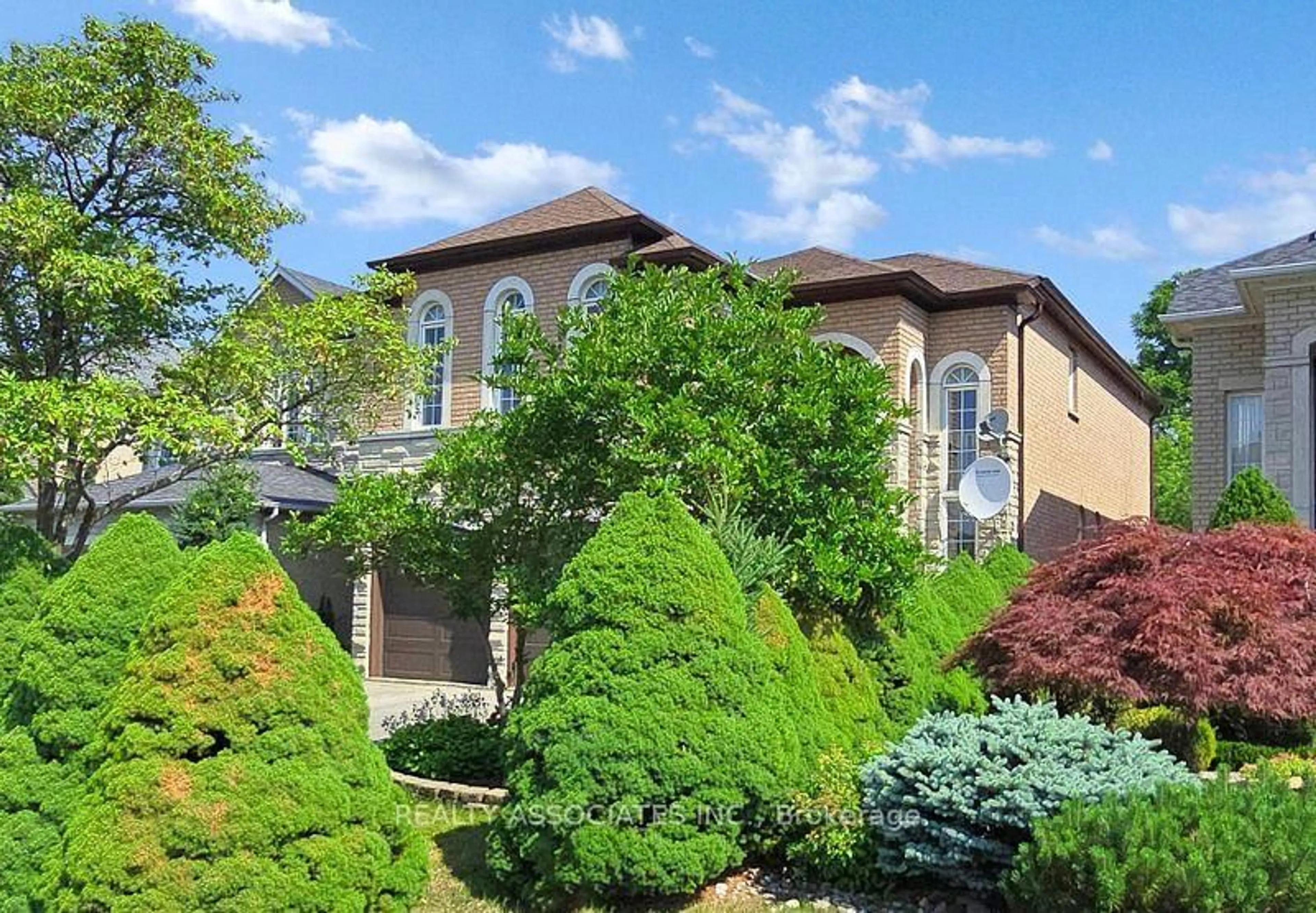 Unknown for 2 Lord Nelson Crt, Richmond Hill Ontario L4S 1Y1