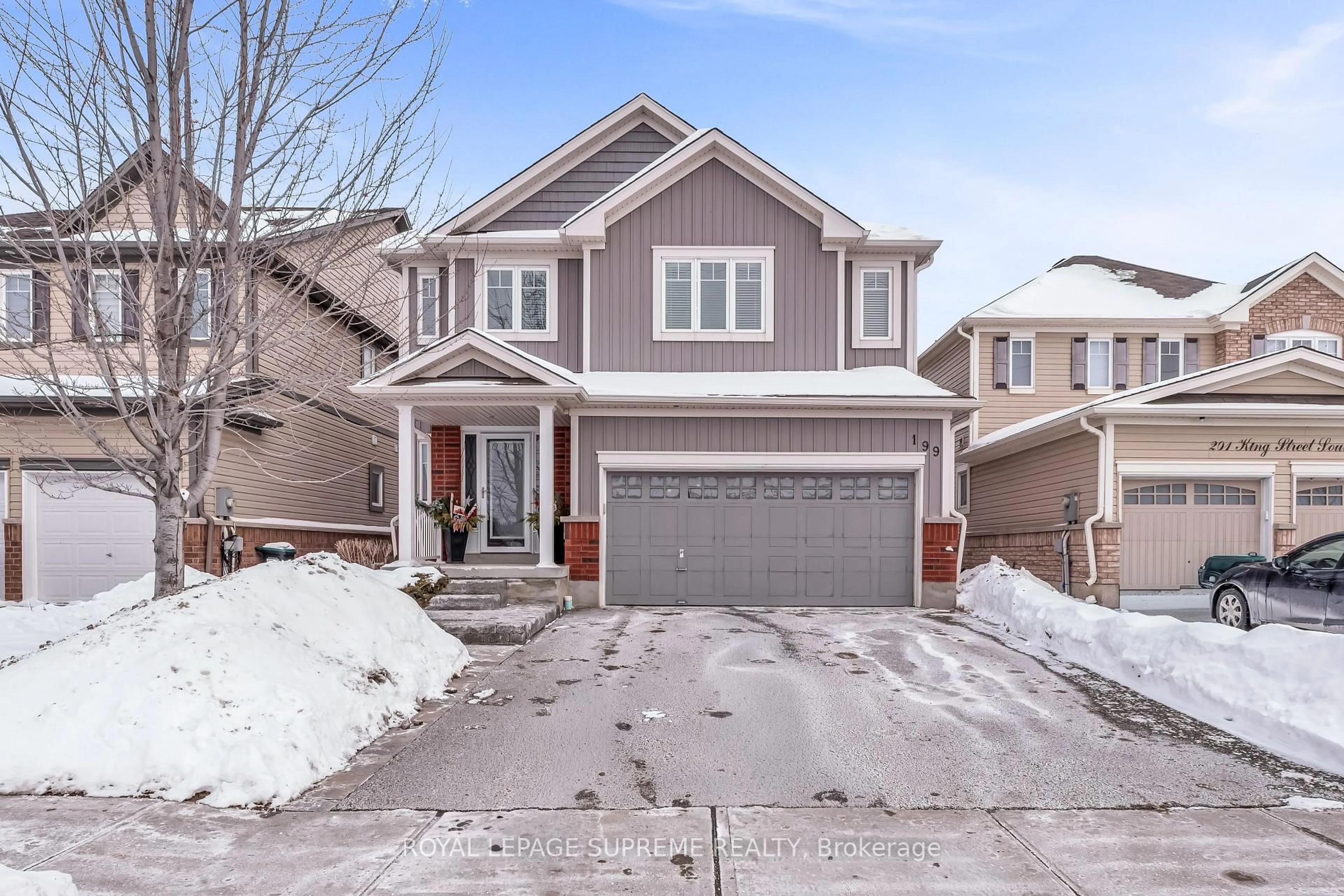 Home with brick exterior material, street for 199 King St, New Tecumseth Ontario L9R 0A9