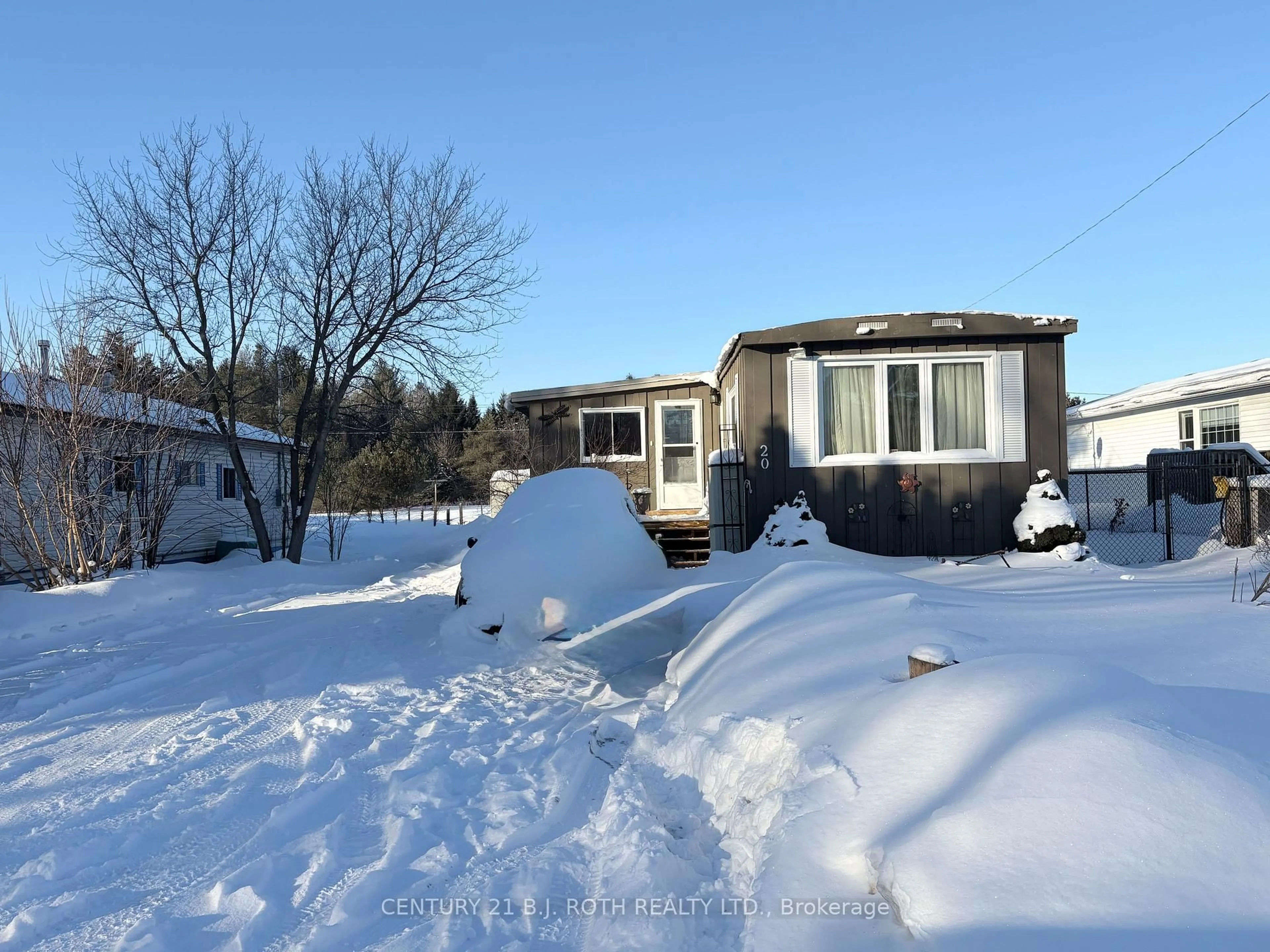 Unknown for 20 Shamrock Cres, Essa Ontario L3W 0T7