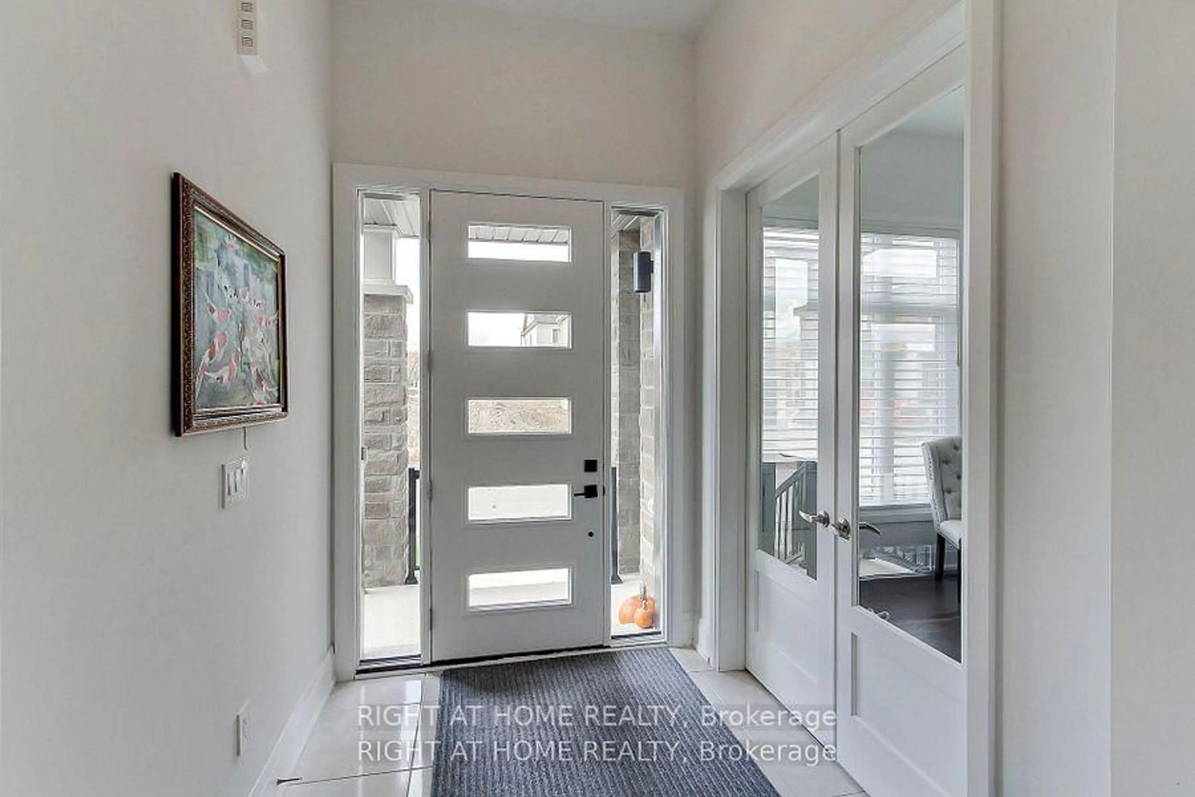 Indoor entryway for 9 Backhouse Dr, Richmond Hill Ontario L4E 1M8