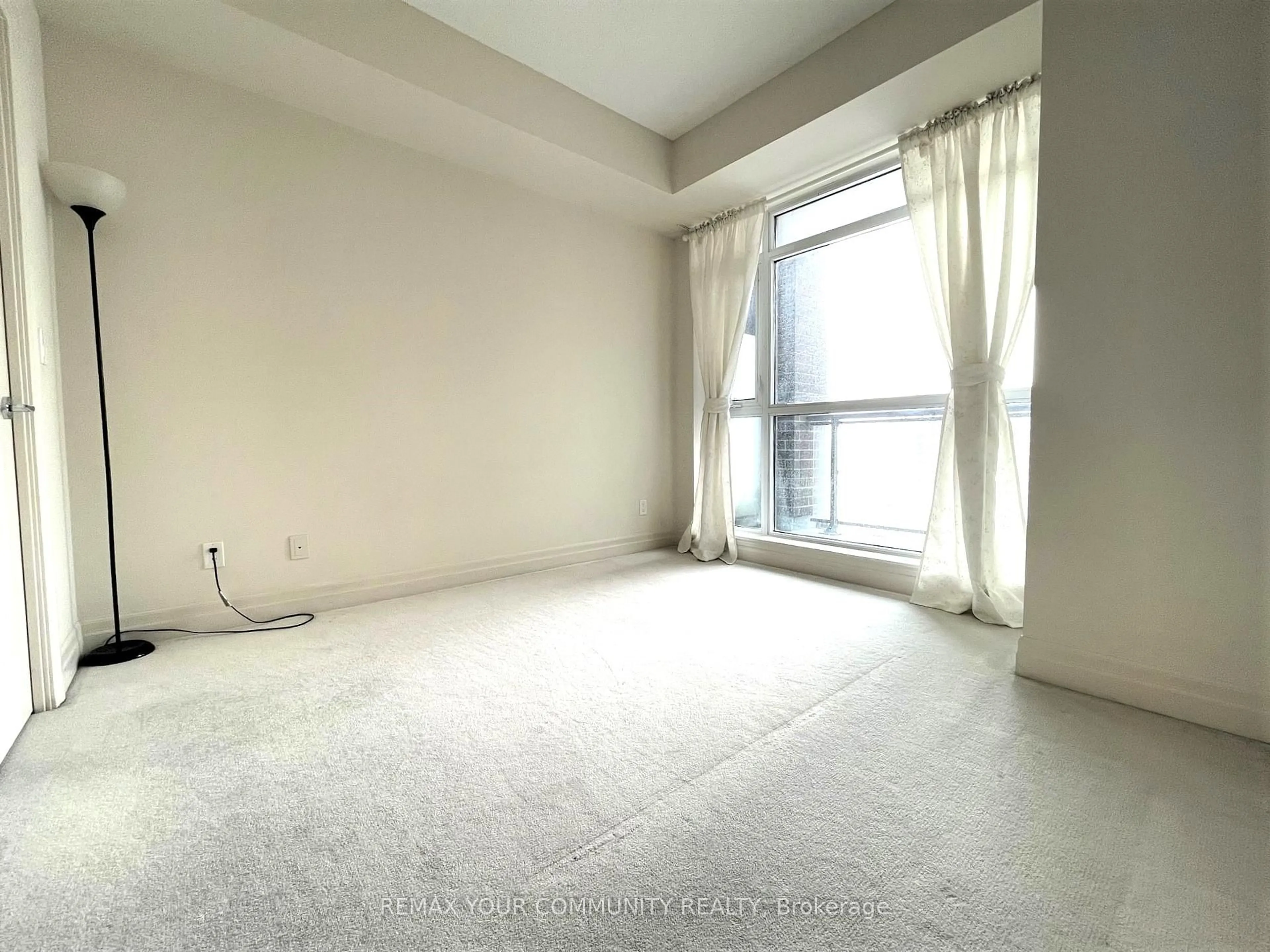 A pic of a room for 8110 Birchmount Rd #724, Markham Ontario L6G 0E3